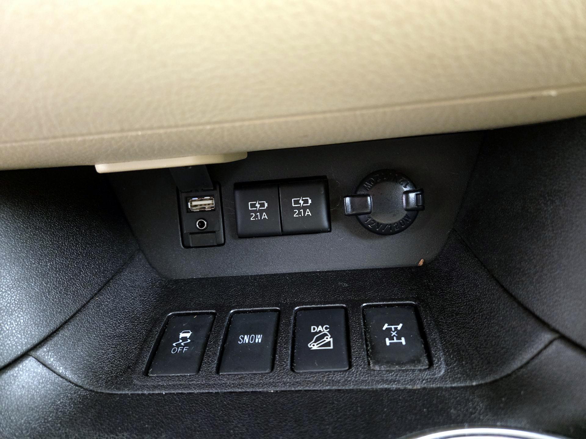 Thumbnail: 2018 Toyota Highlander - 19