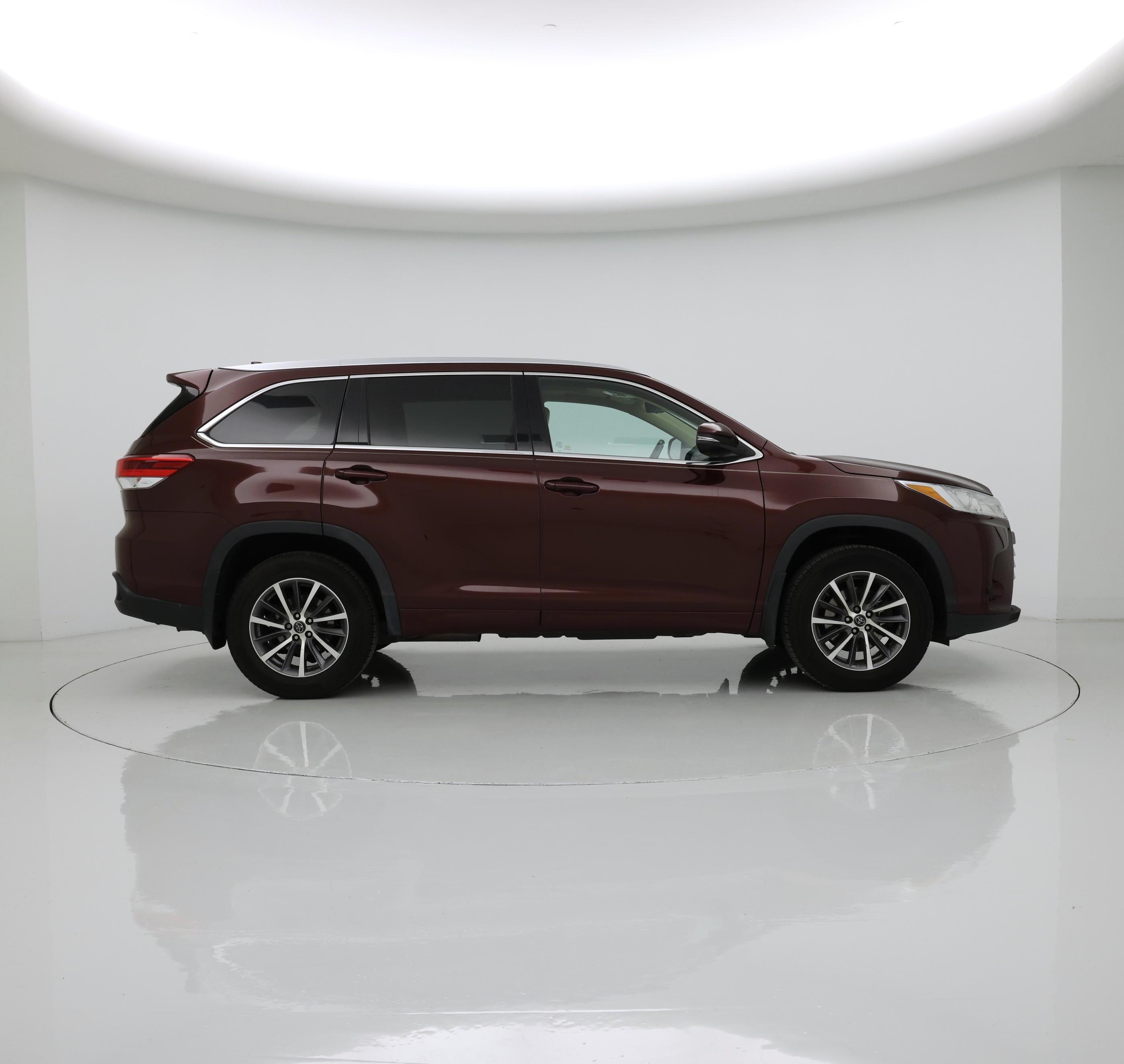 Thumbnail: 2018 Toyota Highlander - 7