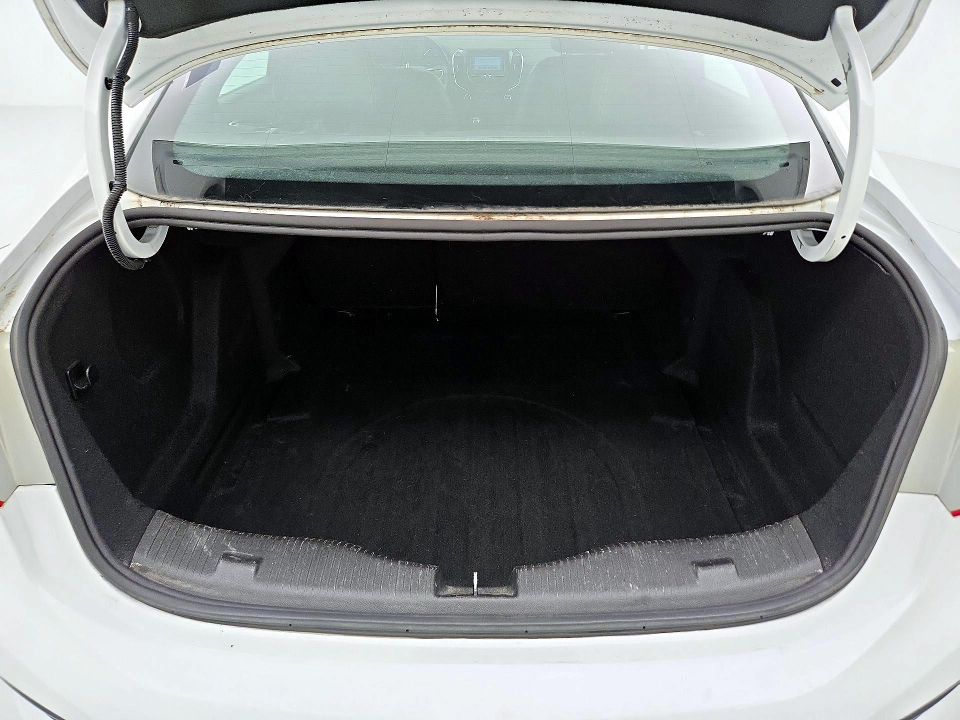 Thumbnail: 2017 Chevrolet Cruze - 20