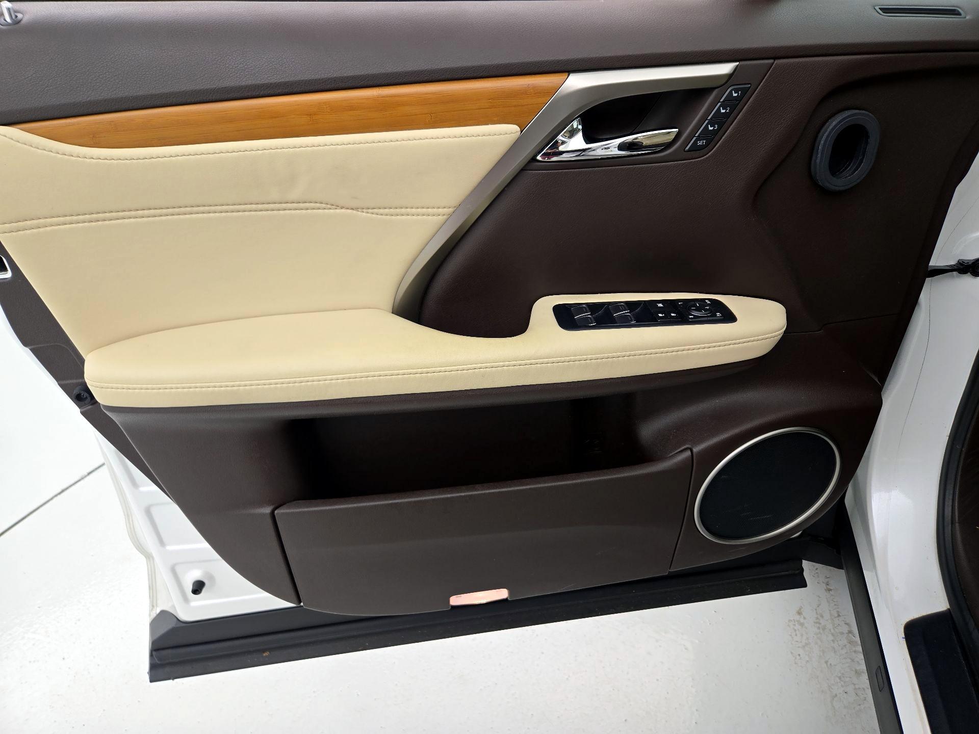 Thumbnail: 2017 Lexus RX - 12