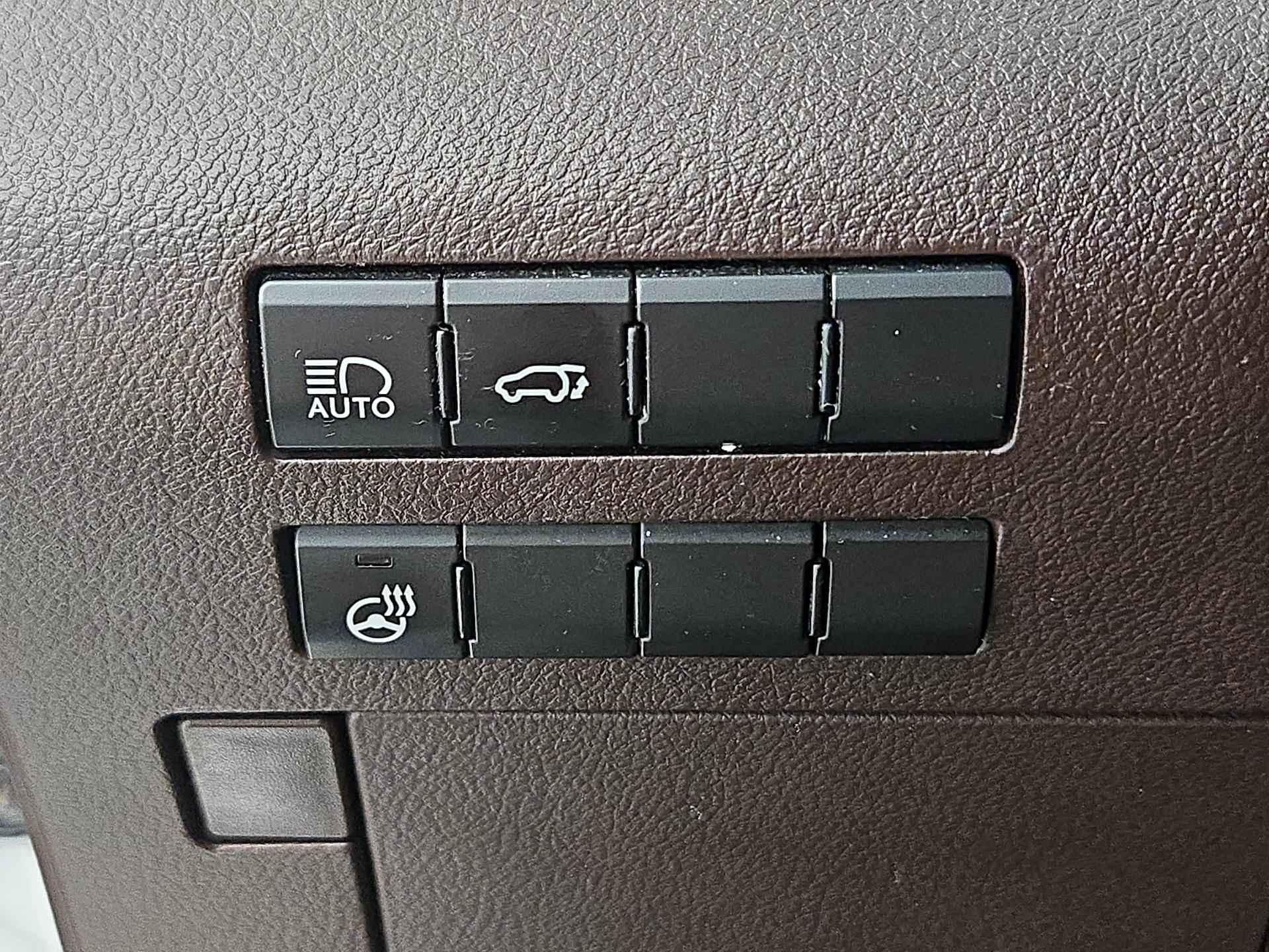 Thumbnail: 2017 Lexus RX - 13