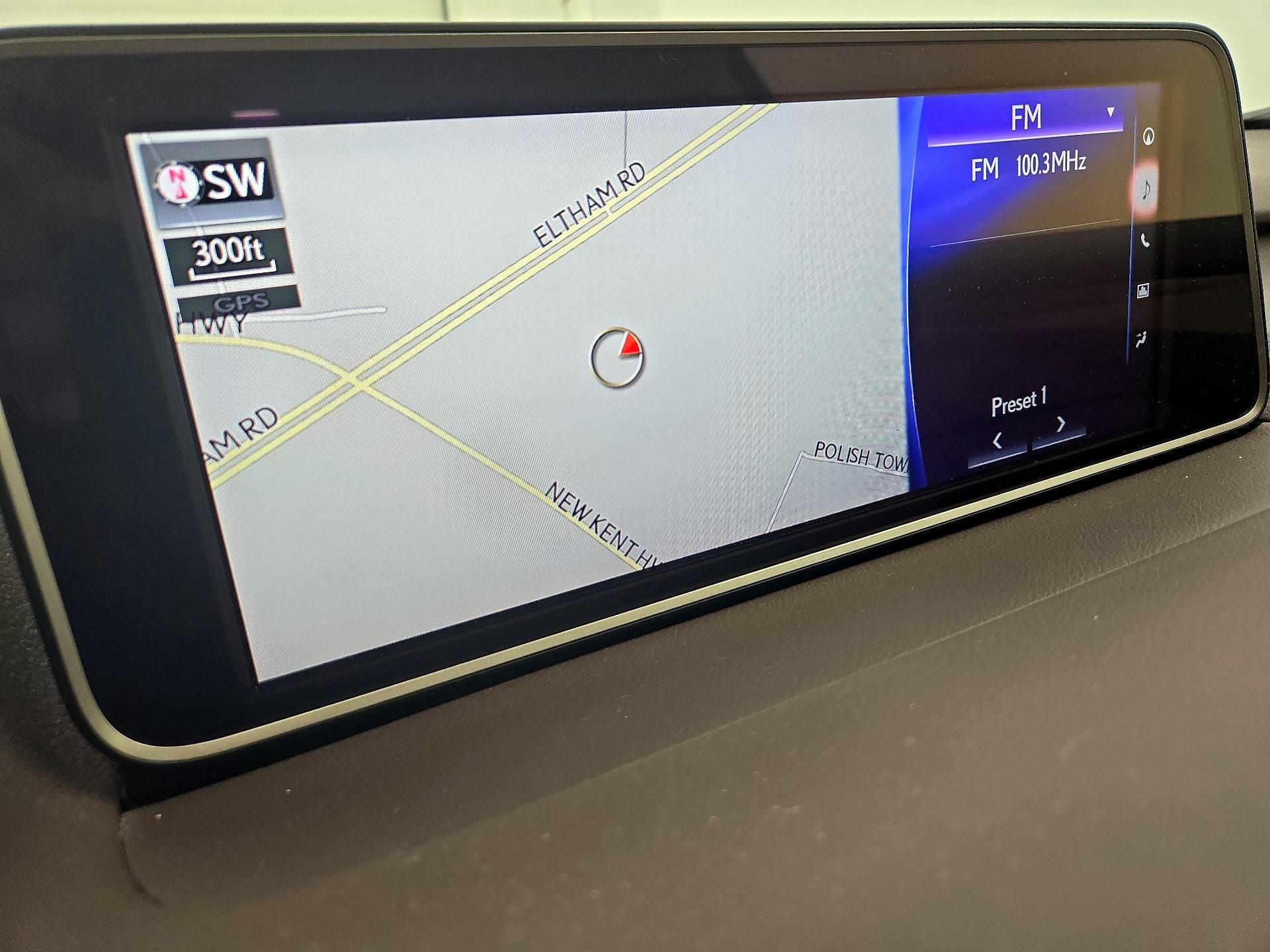 Thumbnail: 2017 Lexus RX - 14