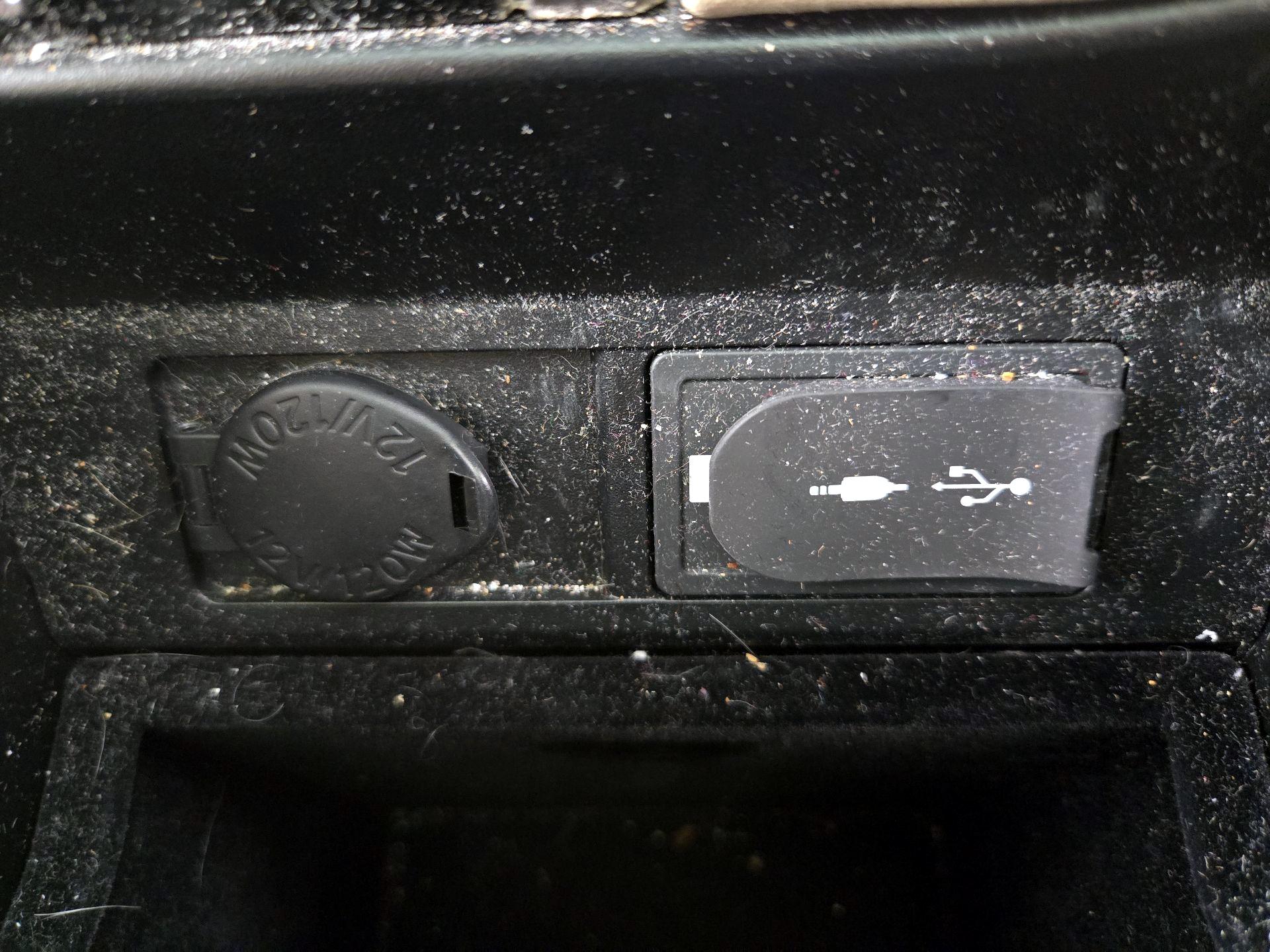 Thumbnail: 2017 Lexus RX - 19