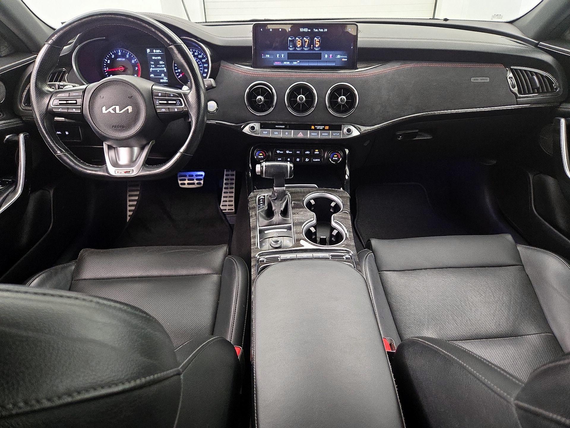 Thumbnail: 2022 Kia Stinger - 9