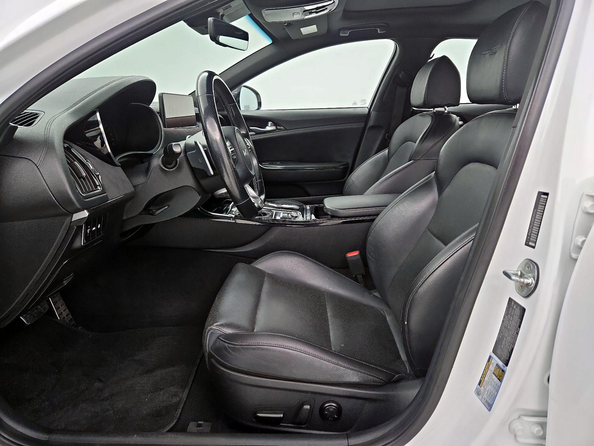 Thumbnail: 2022 Kia Stinger - 11