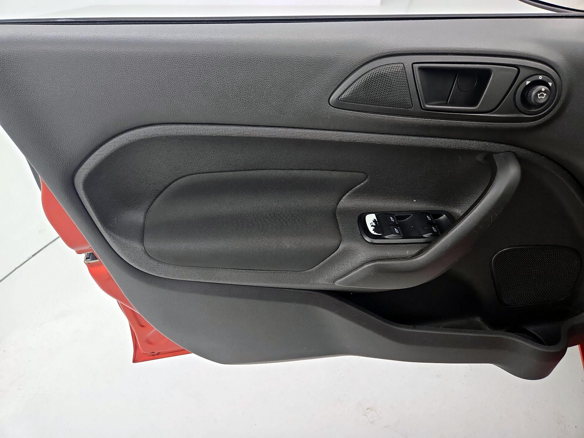 Thumbnail: 2019 Ford Fiesta - 12