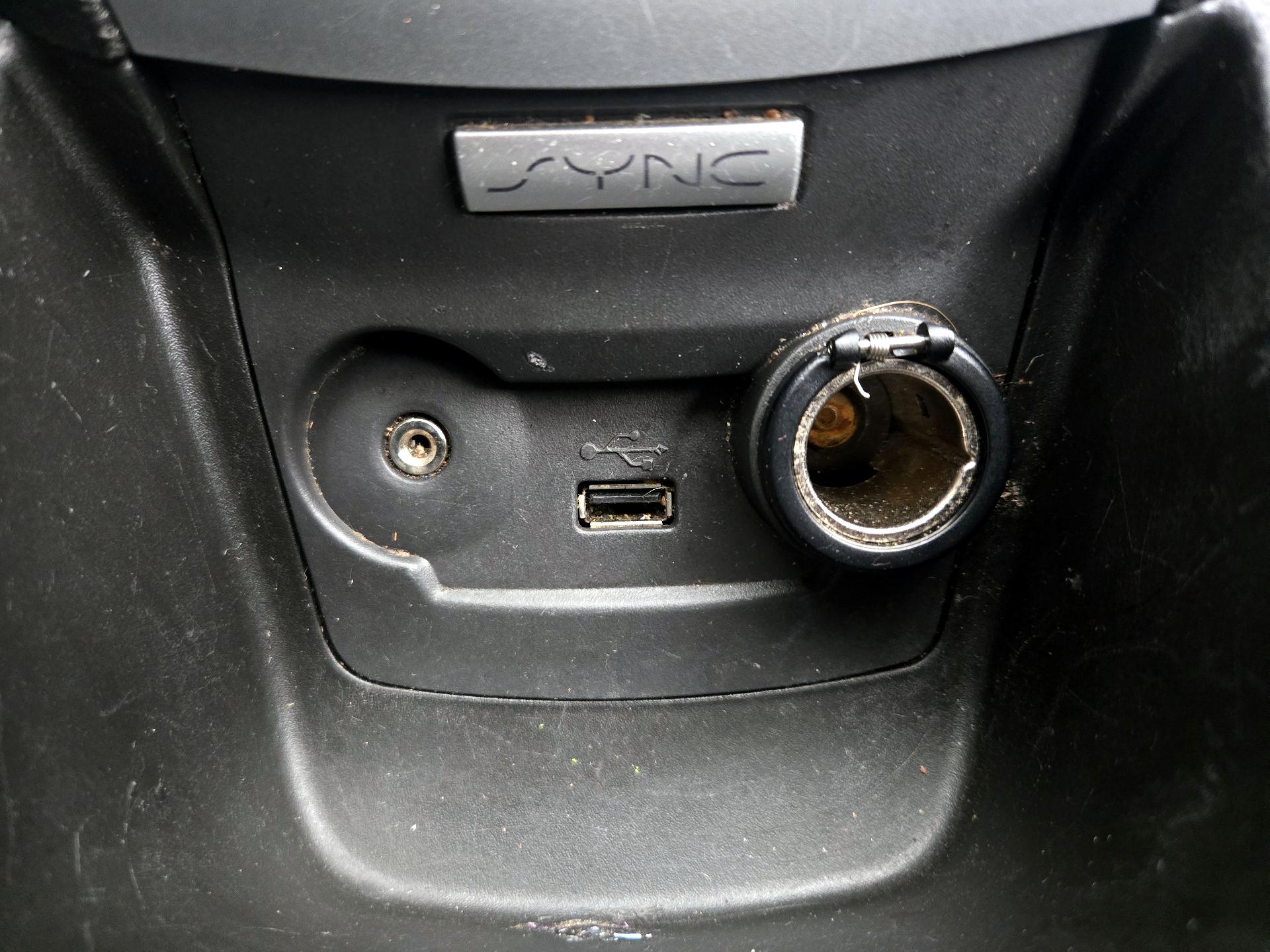 Thumbnail: 2019 Ford Fiesta - 18