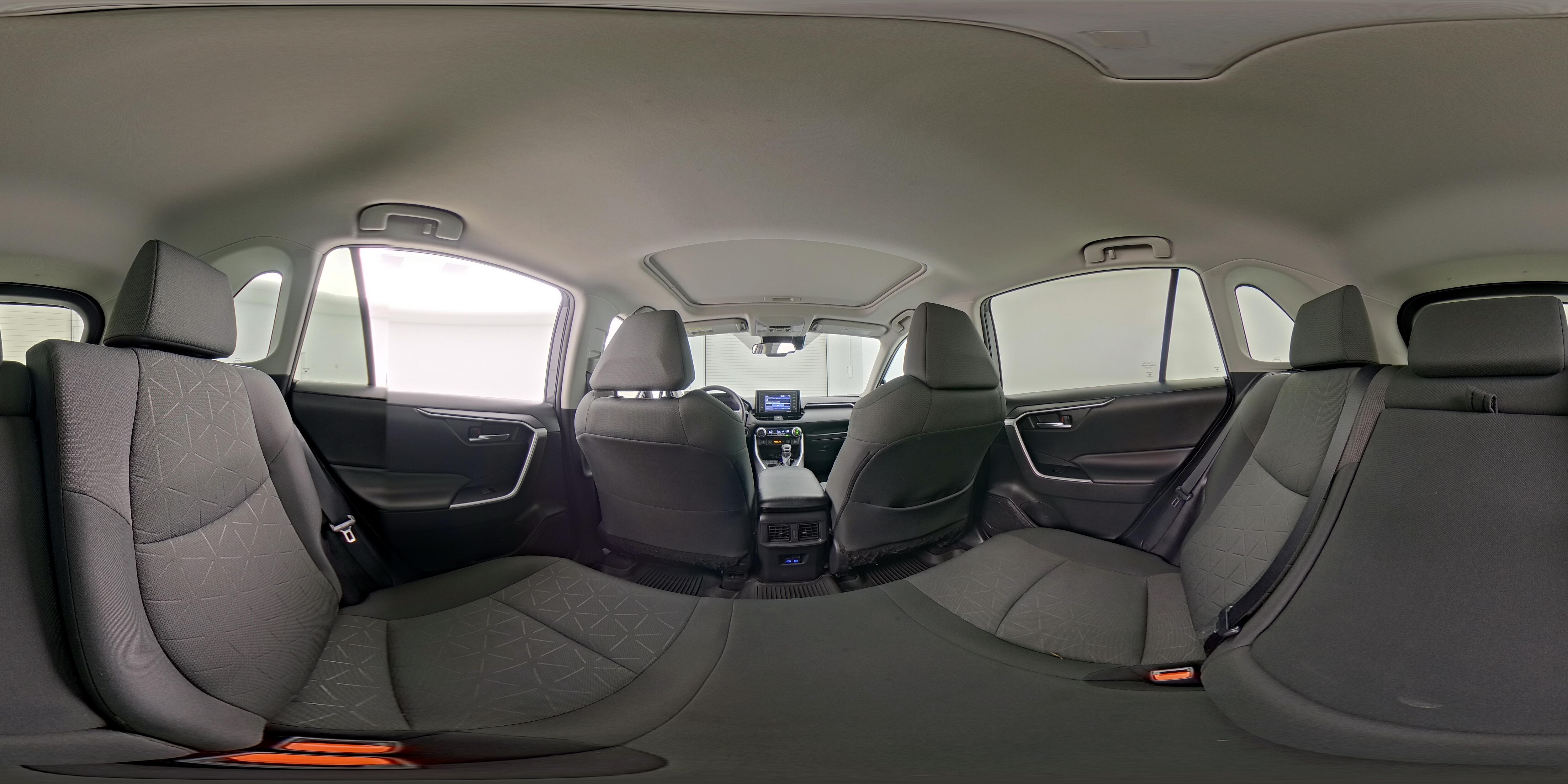 2022 Toyota RAV4 XLE - Photo 27