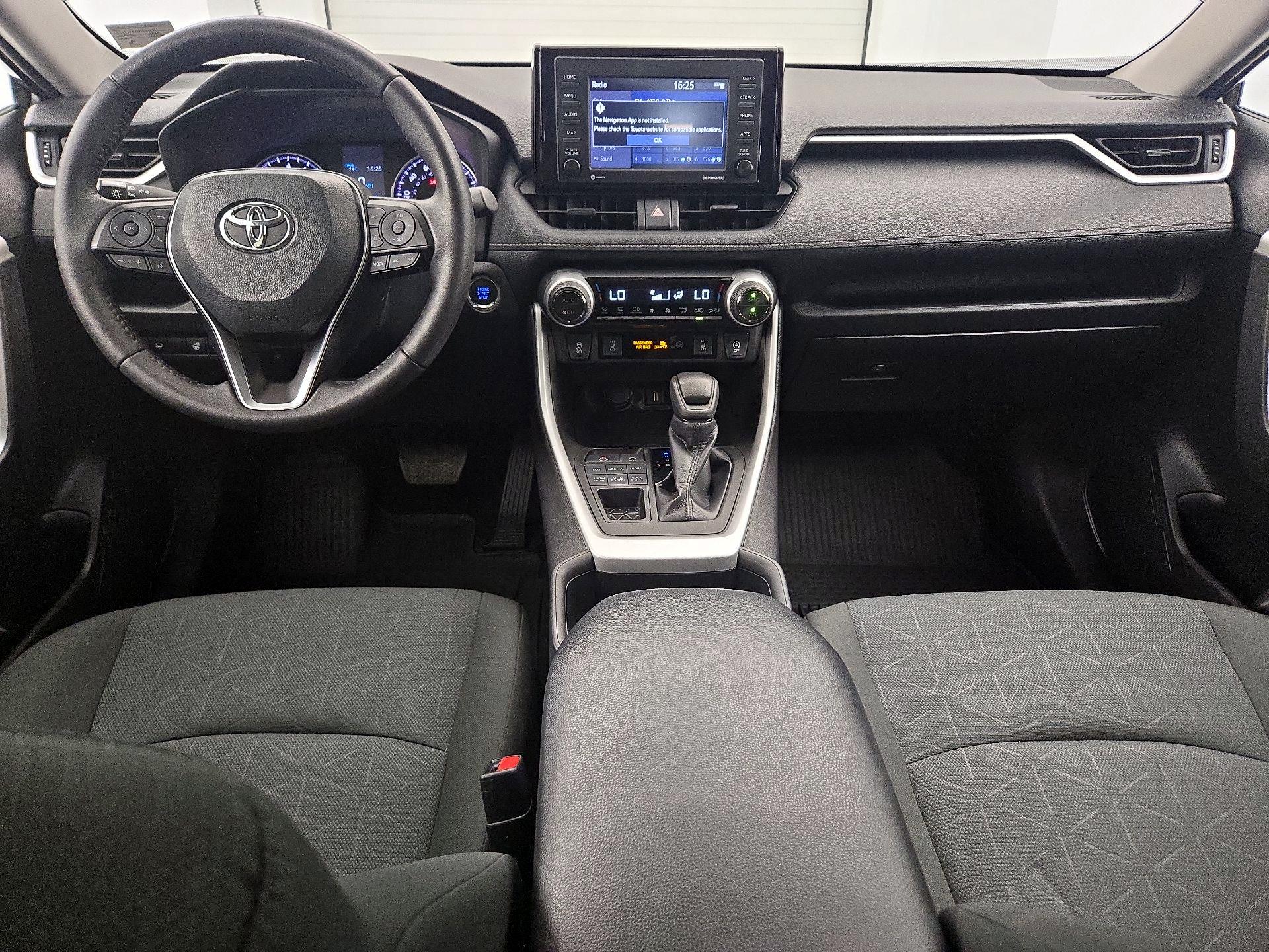 Thumbnail: 2022 Toyota RAV4 - 9