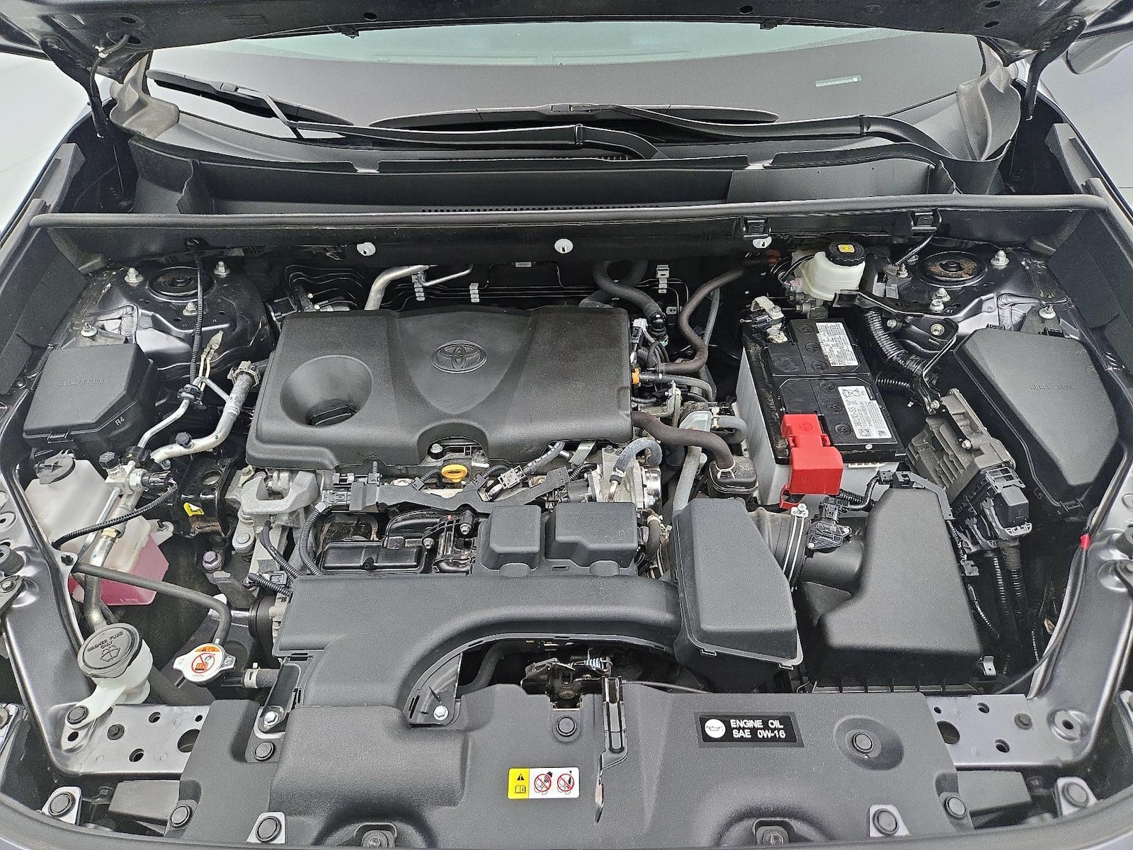 2022 Toyota RAV4 XLE - Photo 24
