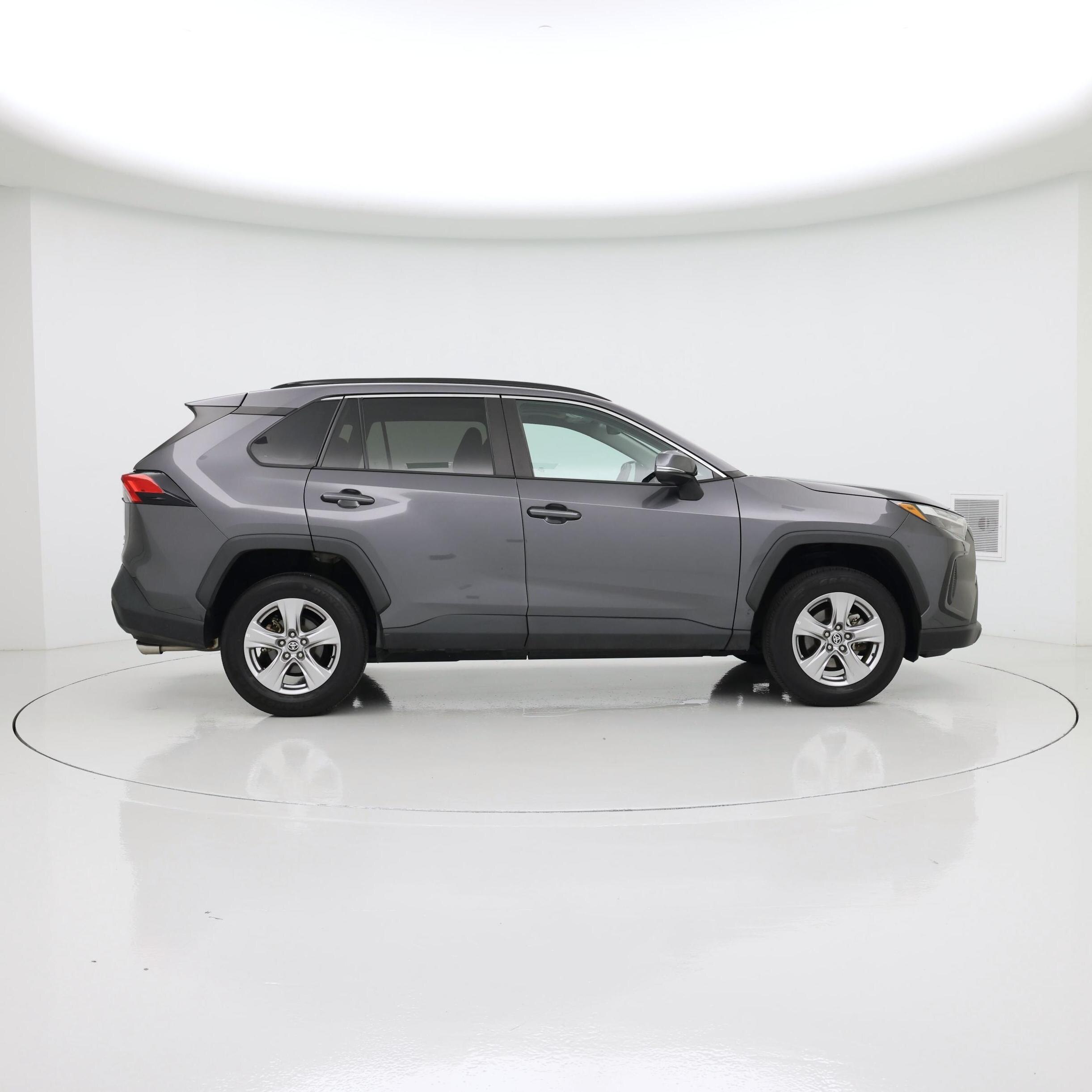Thumbnail: 2022 Toyota RAV4 - 7