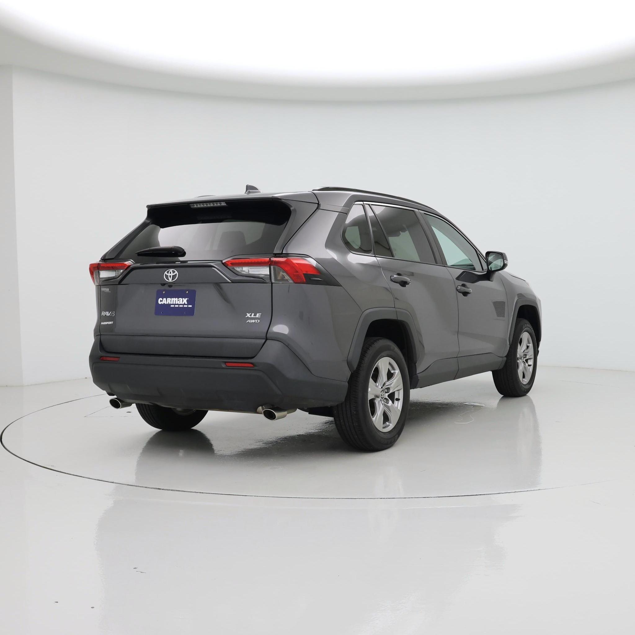 Thumbnail: 2022 Toyota RAV4 - 8
