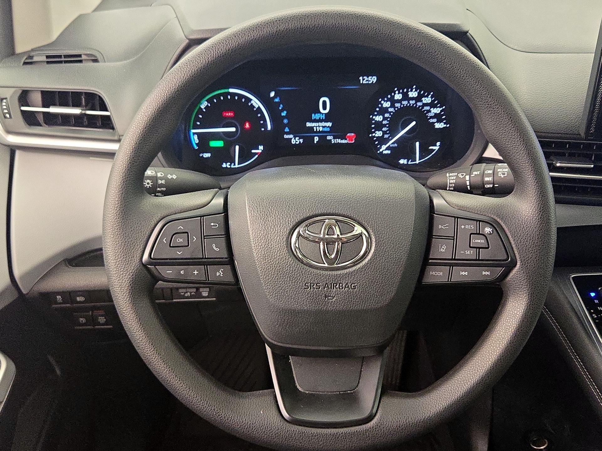 Thumbnail: 2025 Toyota Sienna - 10