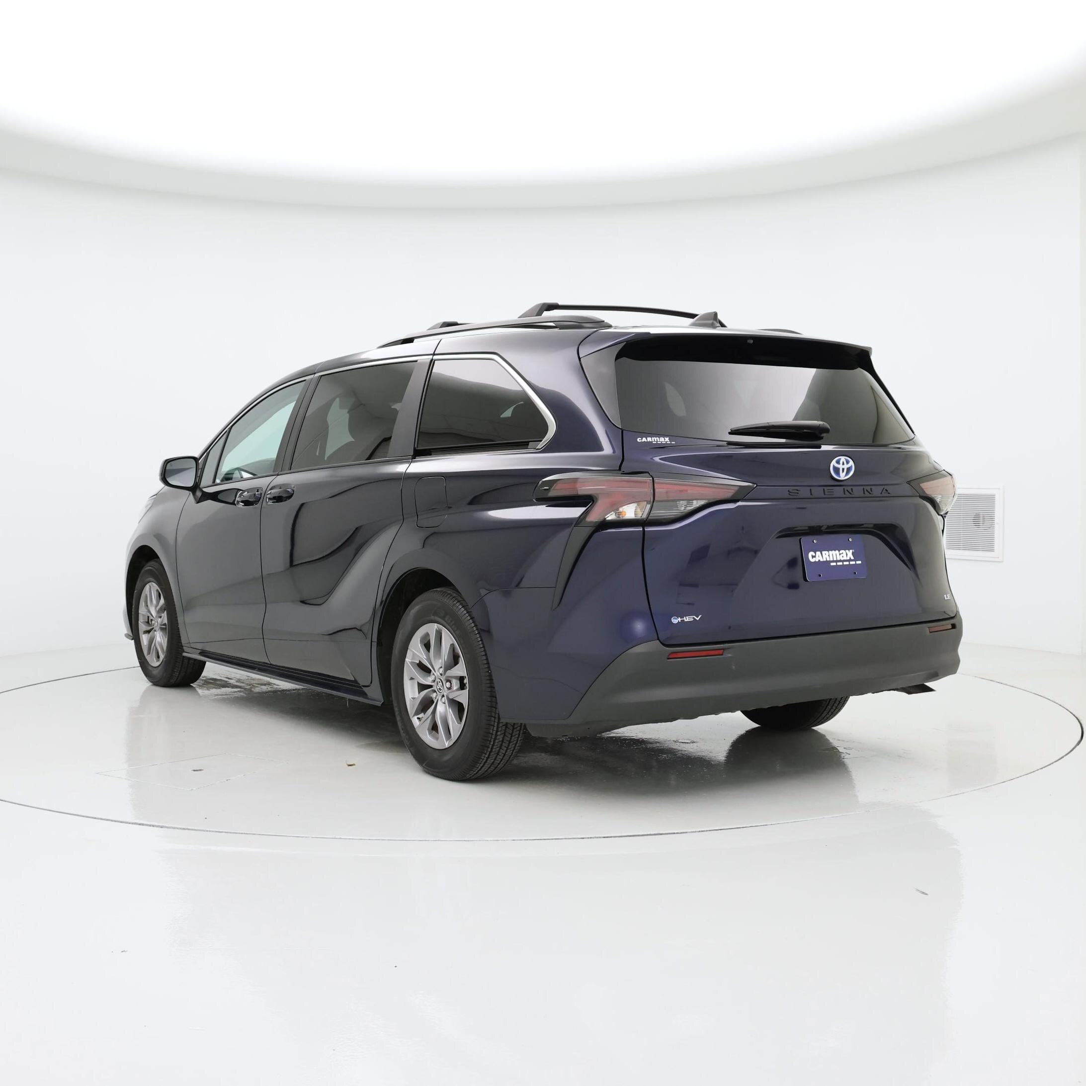 Thumbnail: 2025 Toyota Sienna - 2