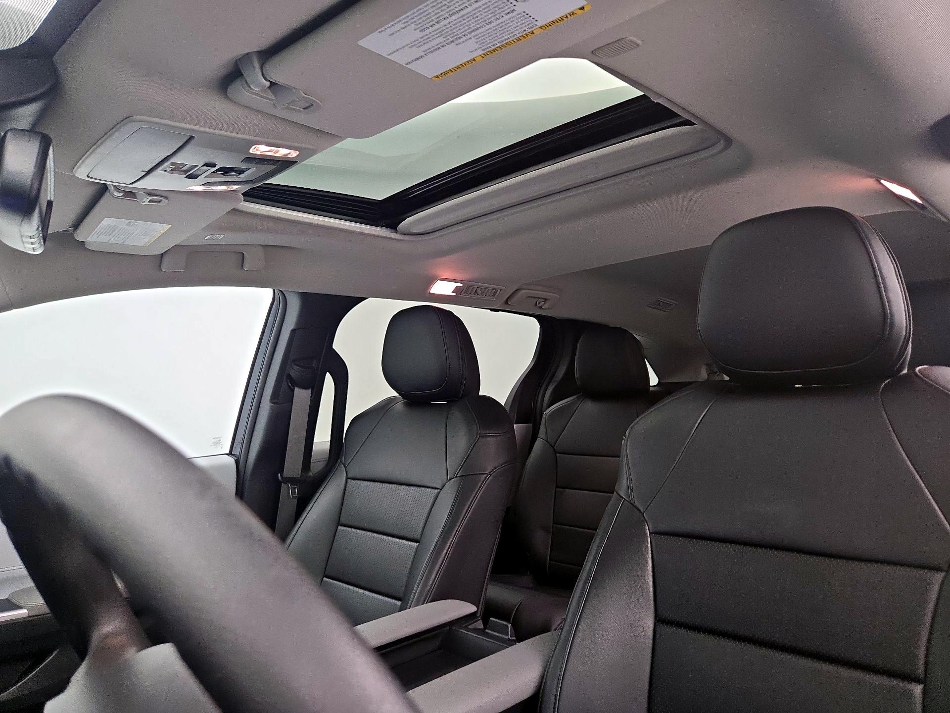 Thumbnail: 2025 Toyota Sienna - 19