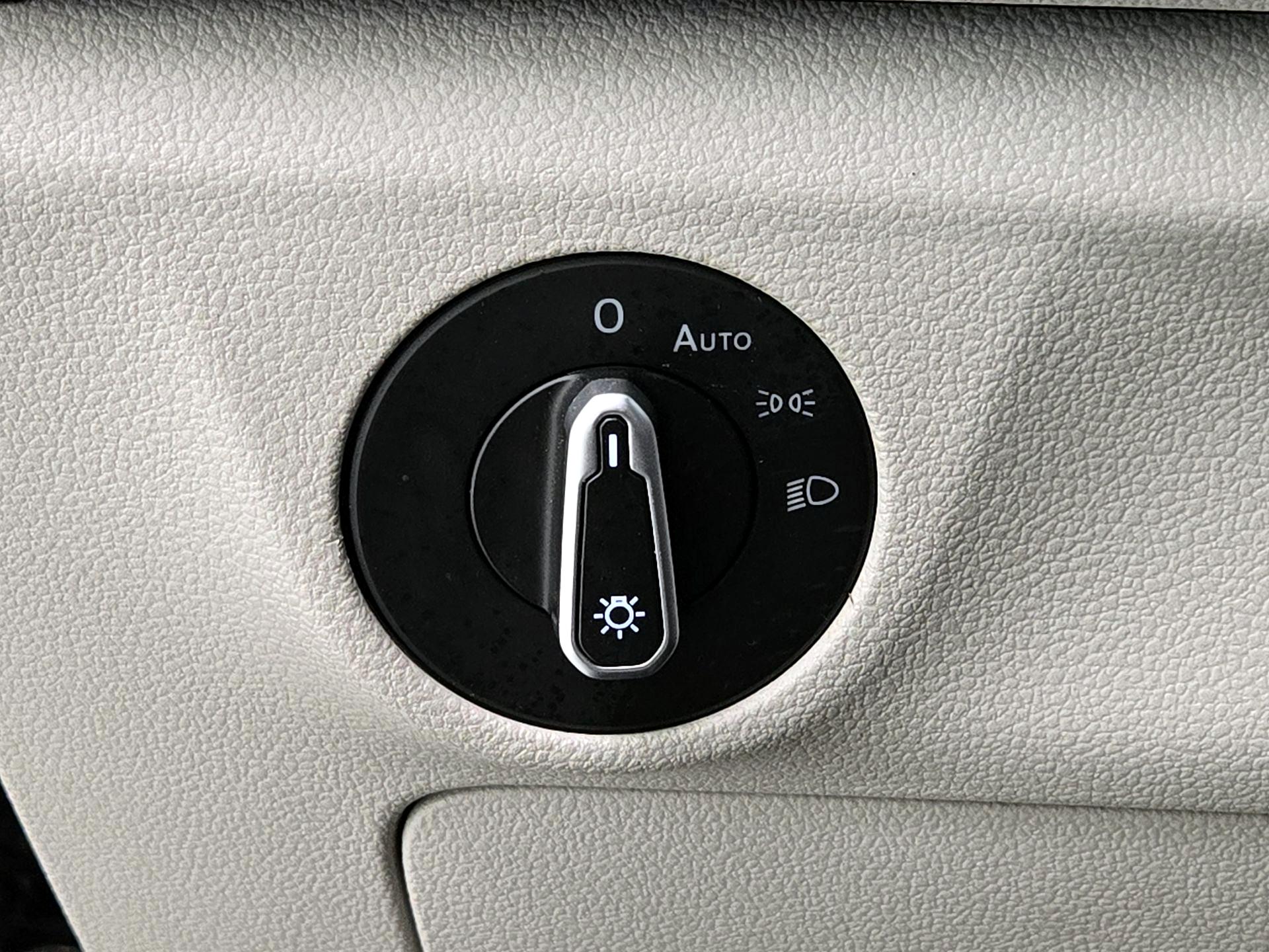 Thumbnail: 2021 Volkswagen Jetta - 13