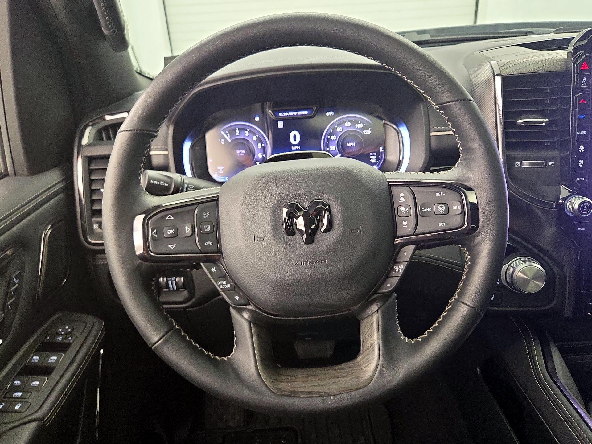 Thumbnail: 2025 RAM 1500 - 10