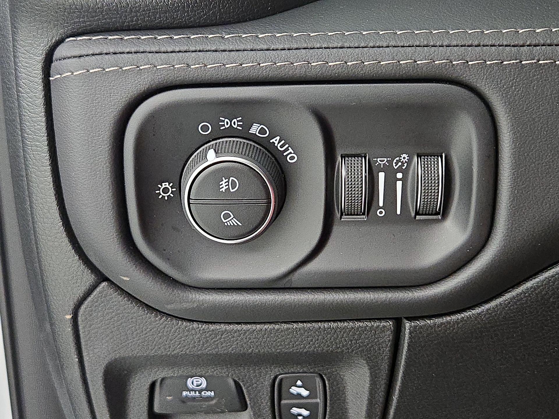 Thumbnail: 2025 RAM 1500 - 13