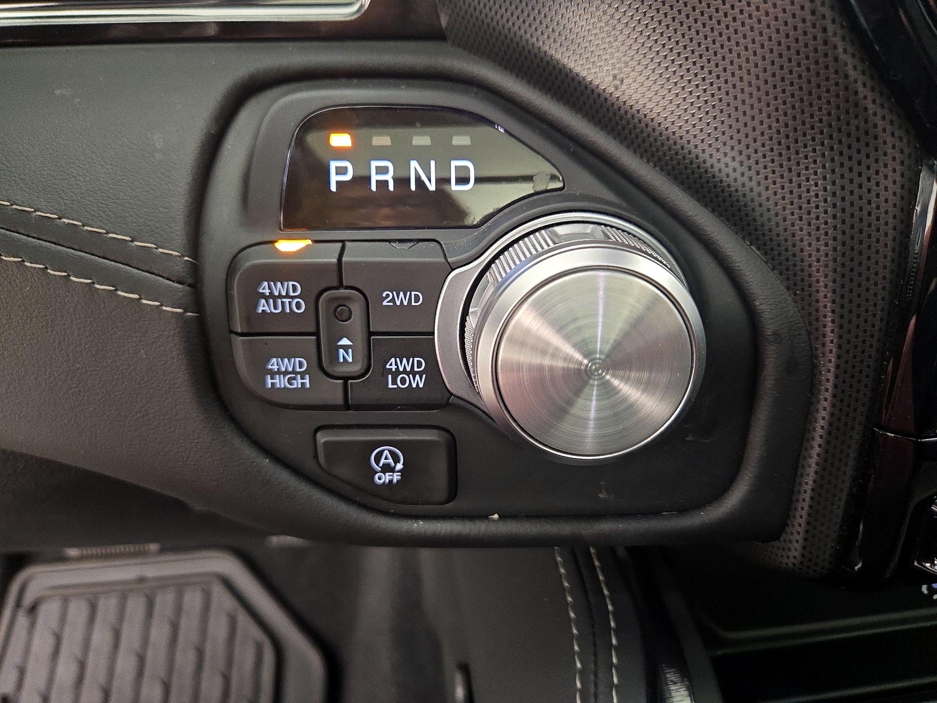 Thumbnail: 2025 RAM 1500 - 18