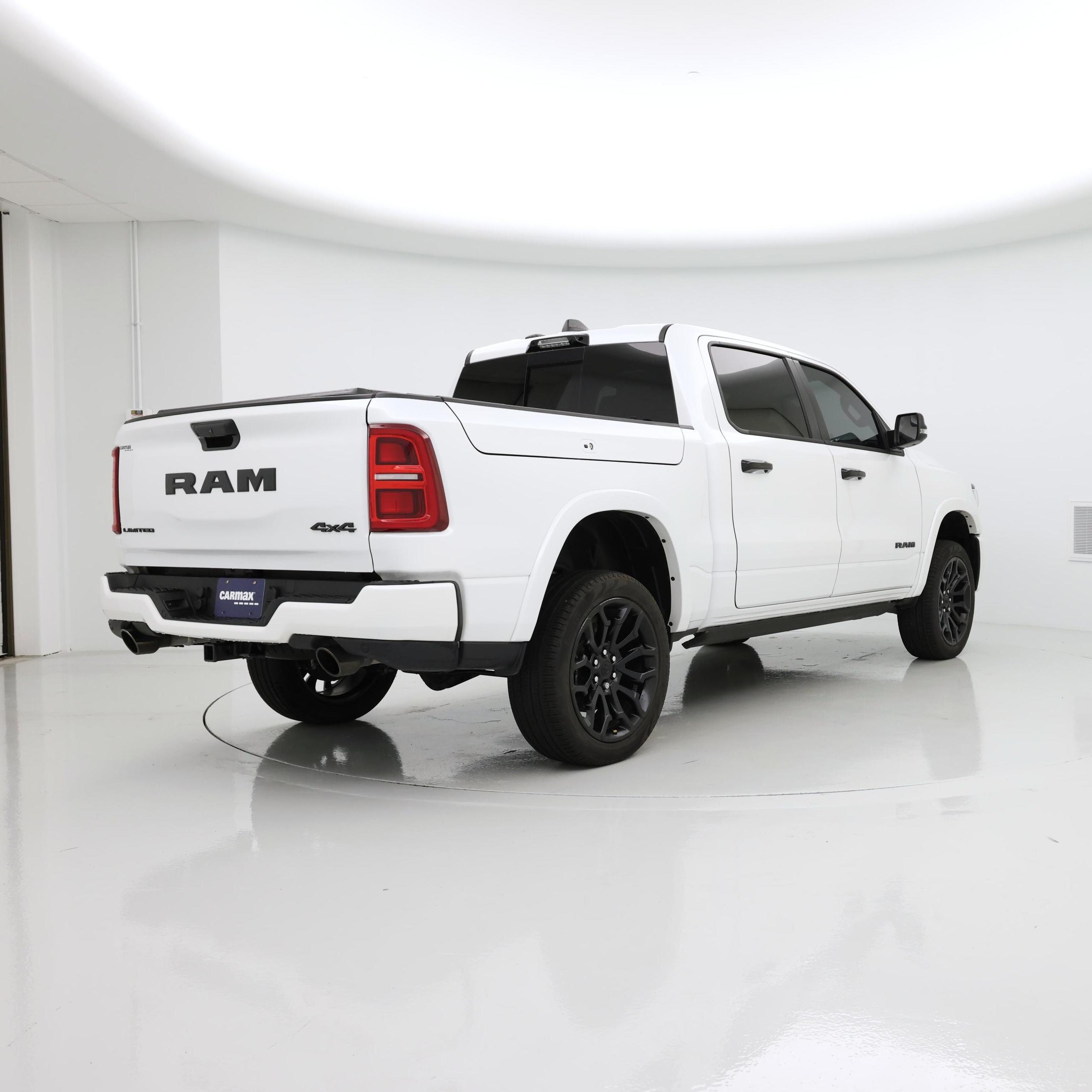 Thumbnail: 2025 RAM 1500 - 8