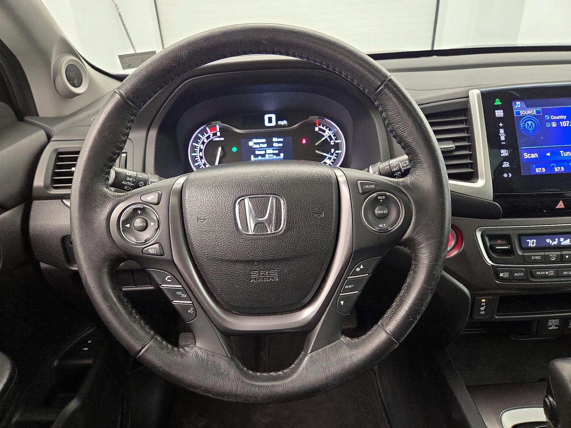 Thumbnail: 2016 Honda Pilot - 10