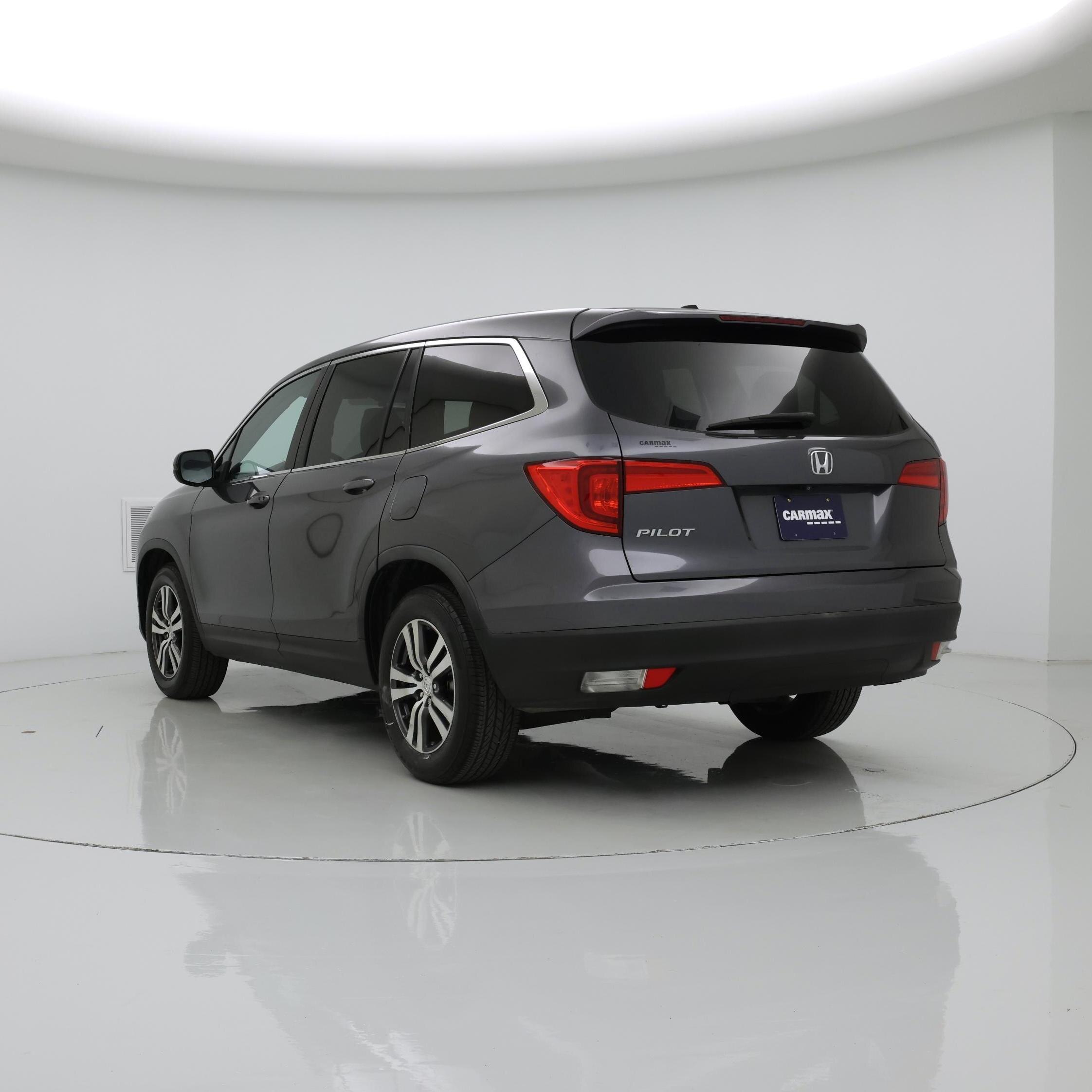 Thumbnail: 2016 Honda Pilot - 2