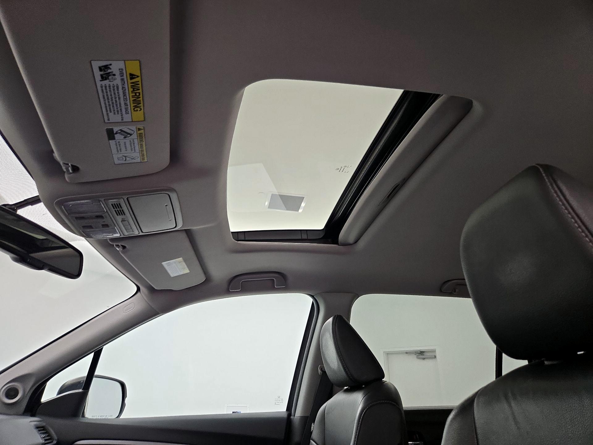 Thumbnail: 2016 Honda Pilot - 19