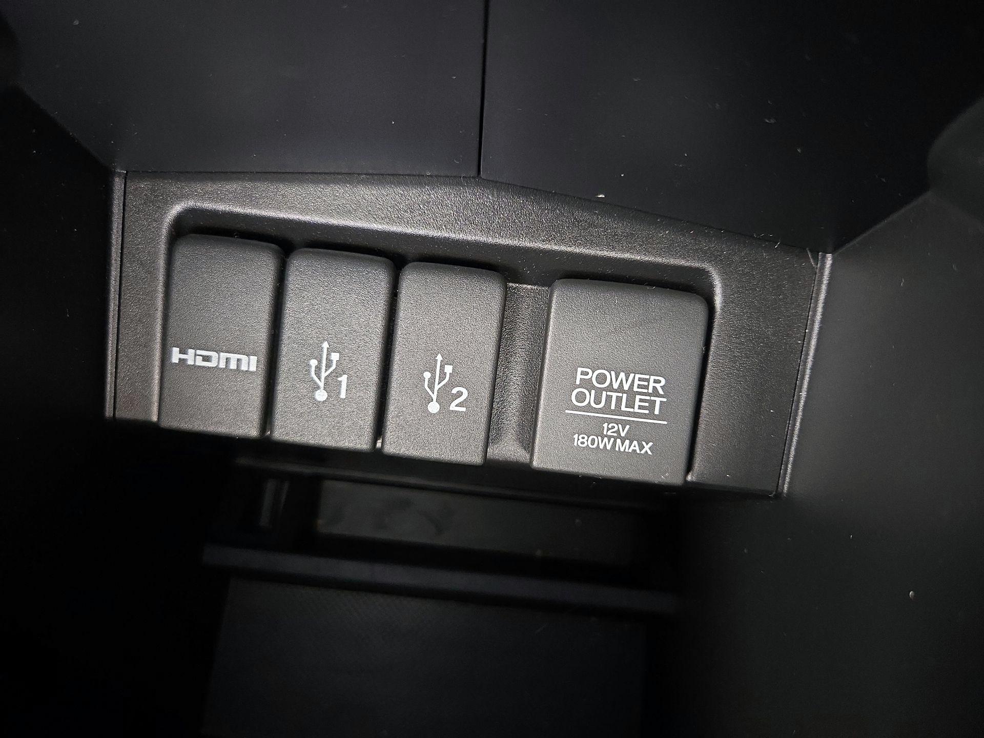 Thumbnail: 2016 Honda CR-V - 18