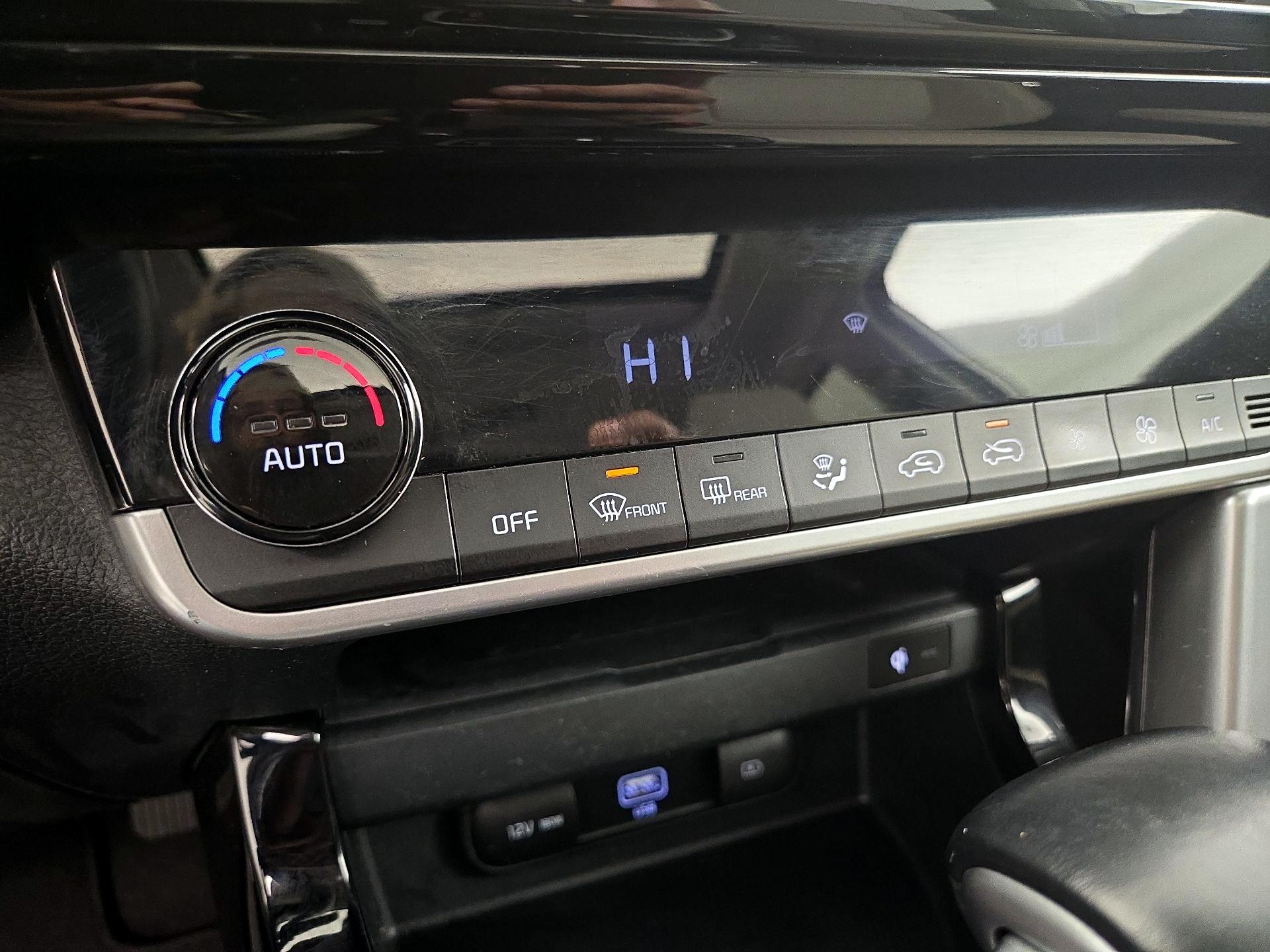 Thumbnail: 2022 Kia Seltos - 17