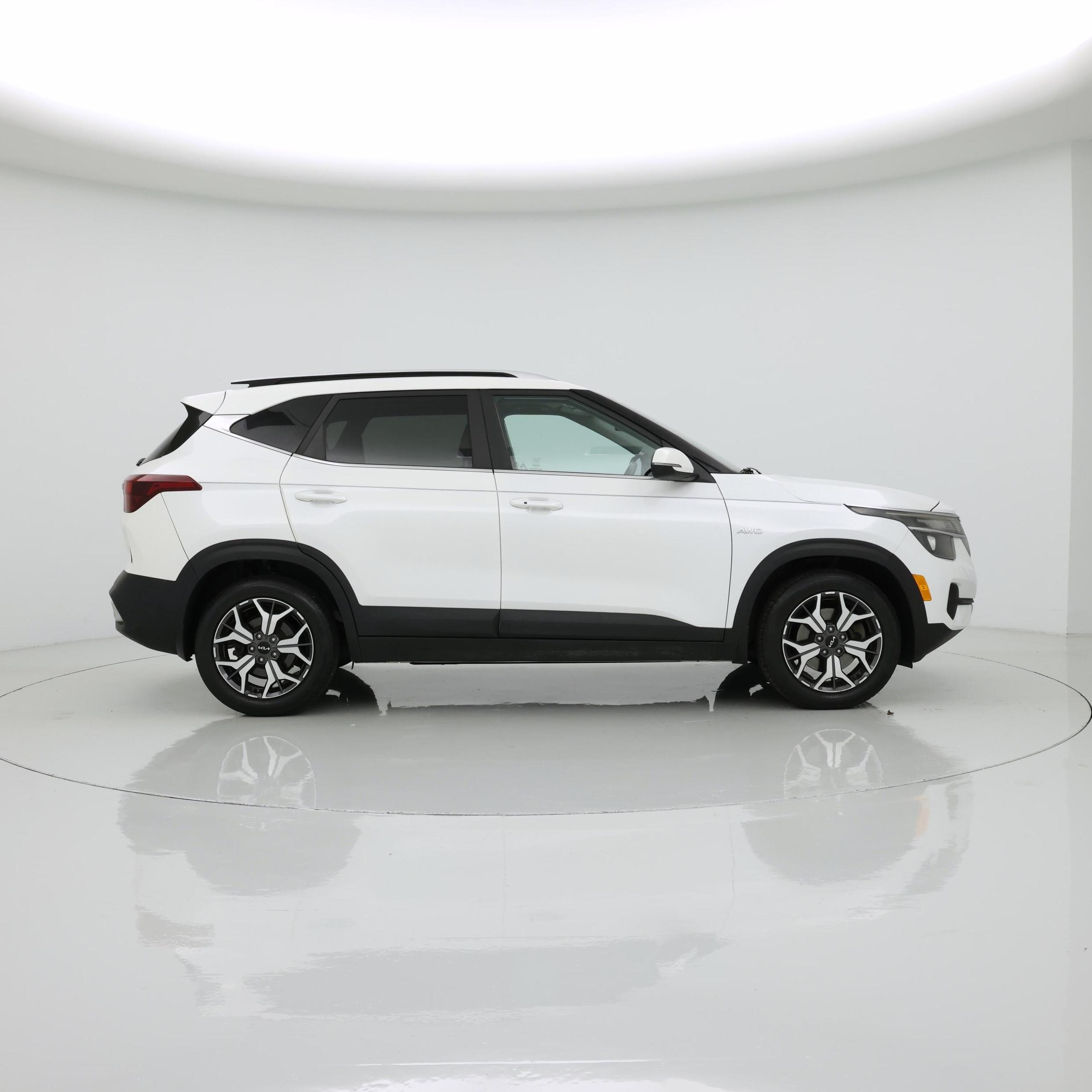 Thumbnail: 2022 Kia Seltos - 7