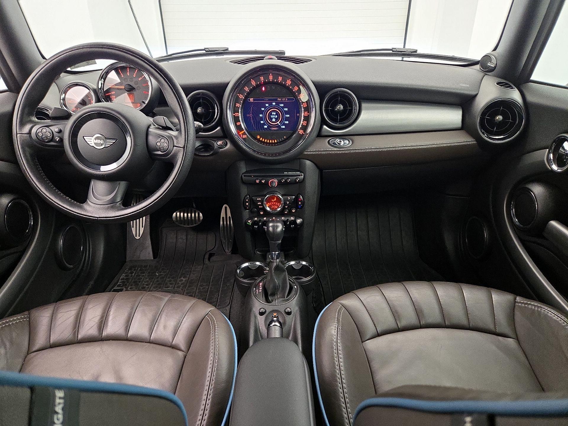 Thumbnail: 2015 MINI Cooper - 9