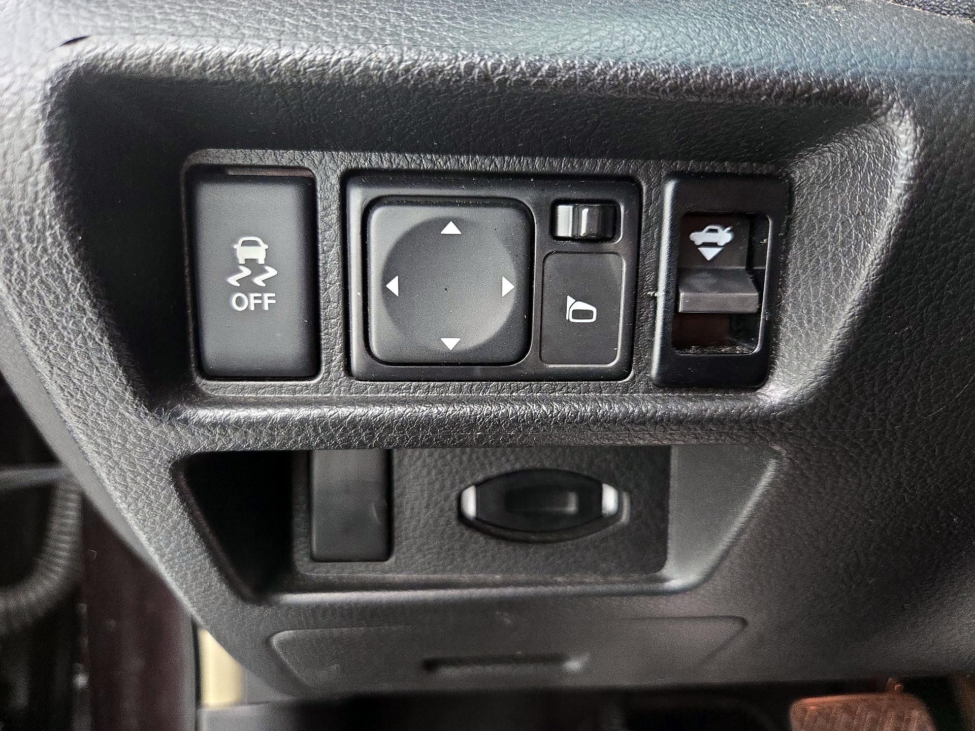 Thumbnail: 2014 Nissan Maxima - 13