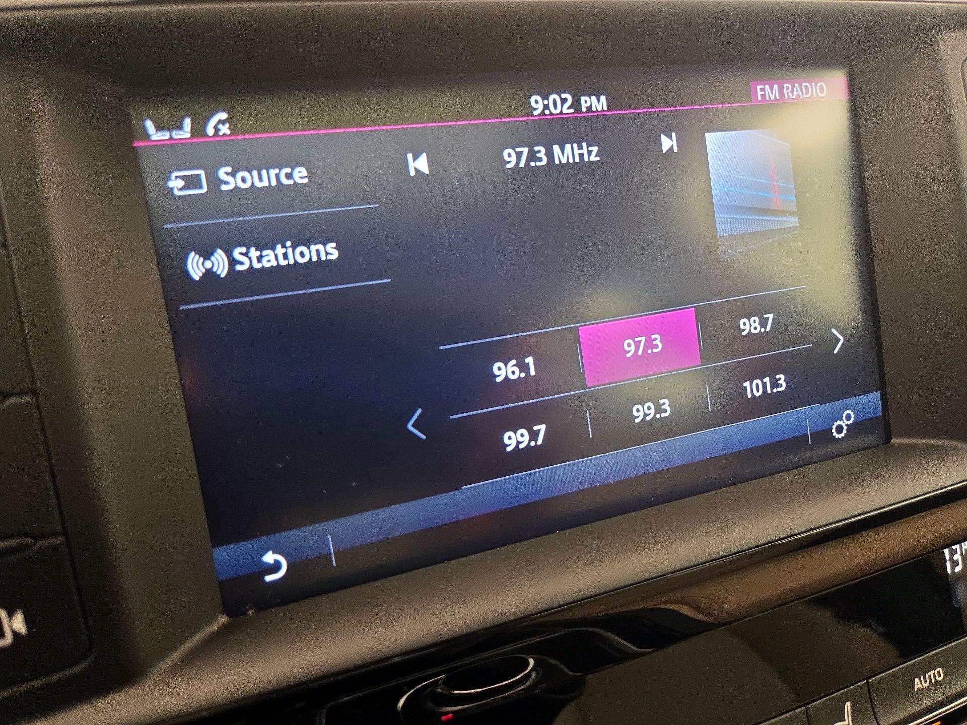 Thumbnail: 2017 Jaguar XE - 16