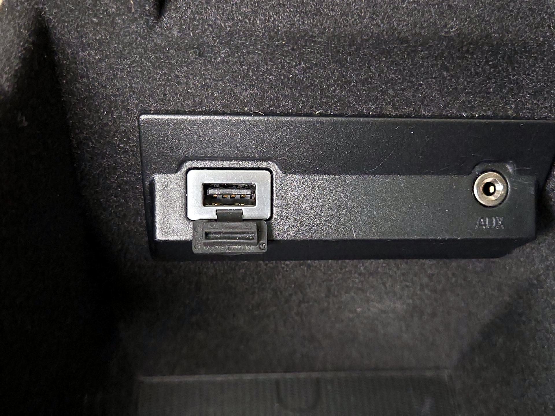 Thumbnail: 2015 Volvo XC70 - 19