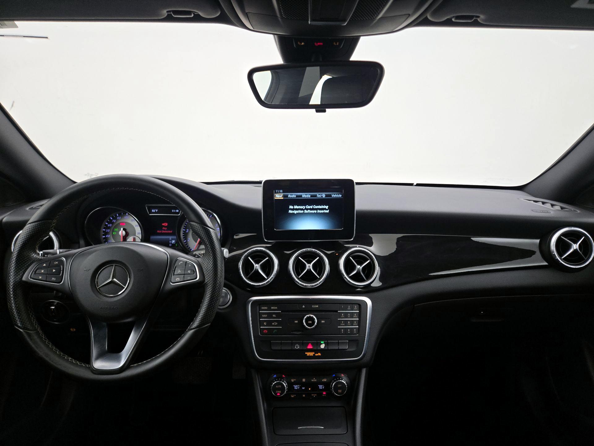 Thumbnail: 2015 Mercedes-Benz CLA - 9