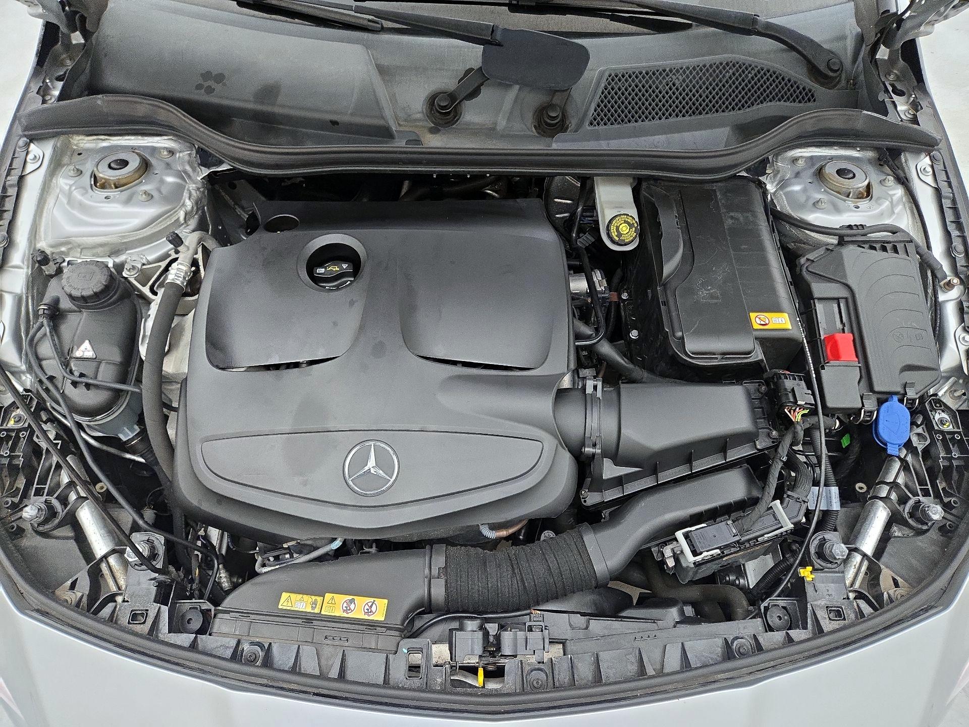 Thumbnail: 2015 Mercedes-Benz CLA - 20