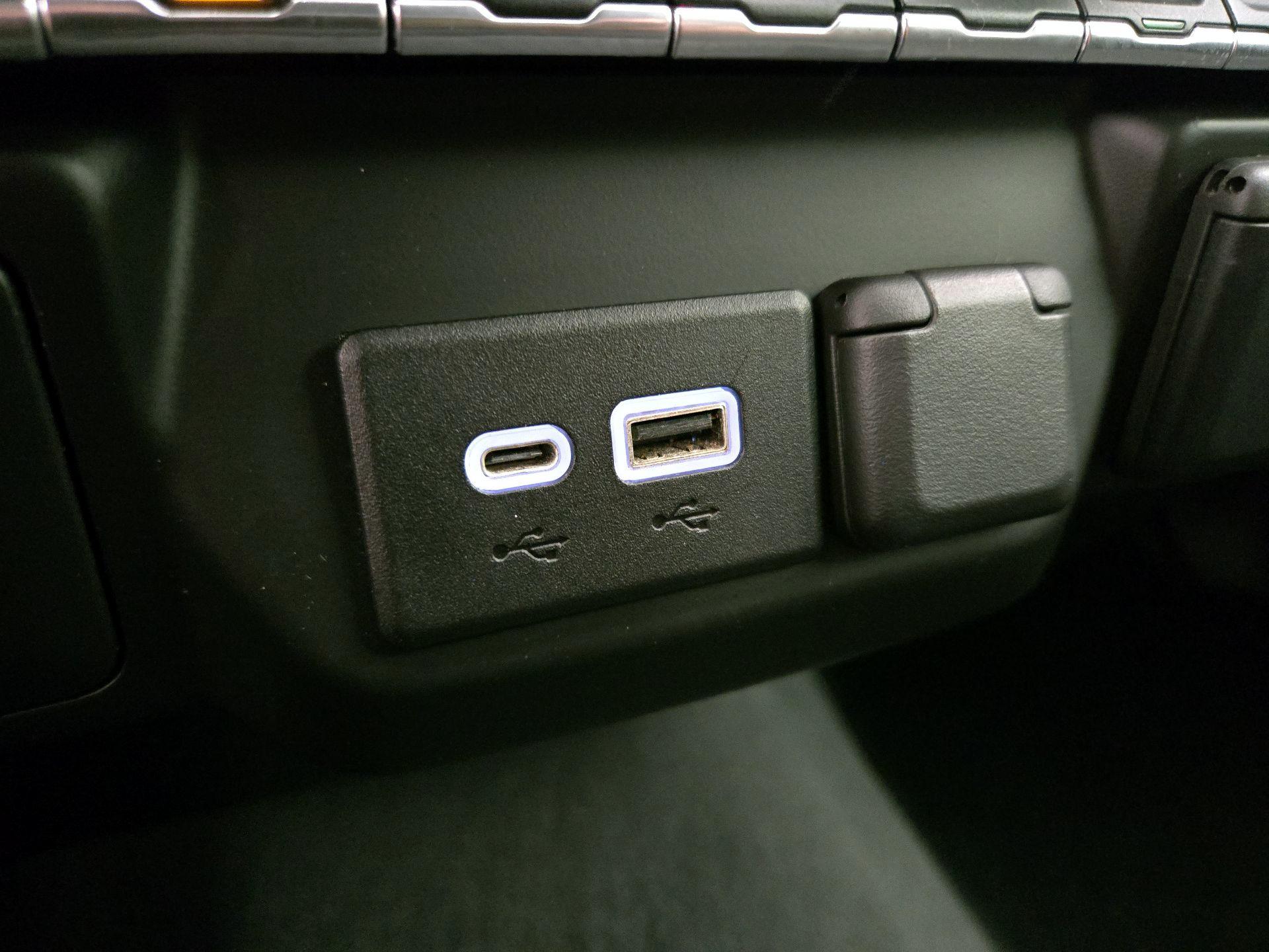 Thumbnail: 2021 Chevrolet Silverado 1500 - 18