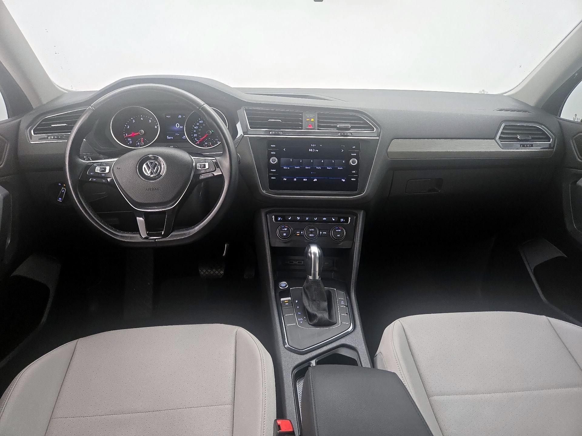 Thumbnail: 2019 Volkswagen Tiguan - 9