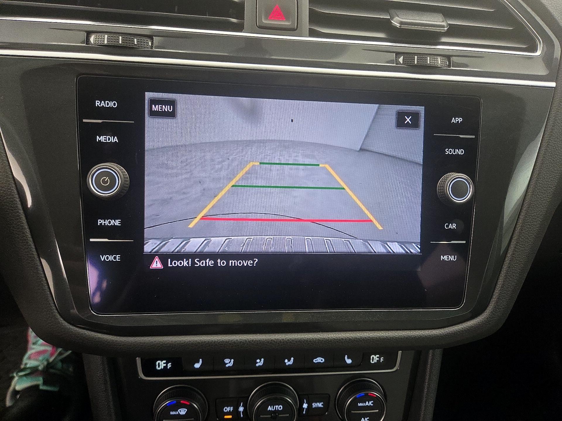 Thumbnail: 2019 Volkswagen Tiguan - 14