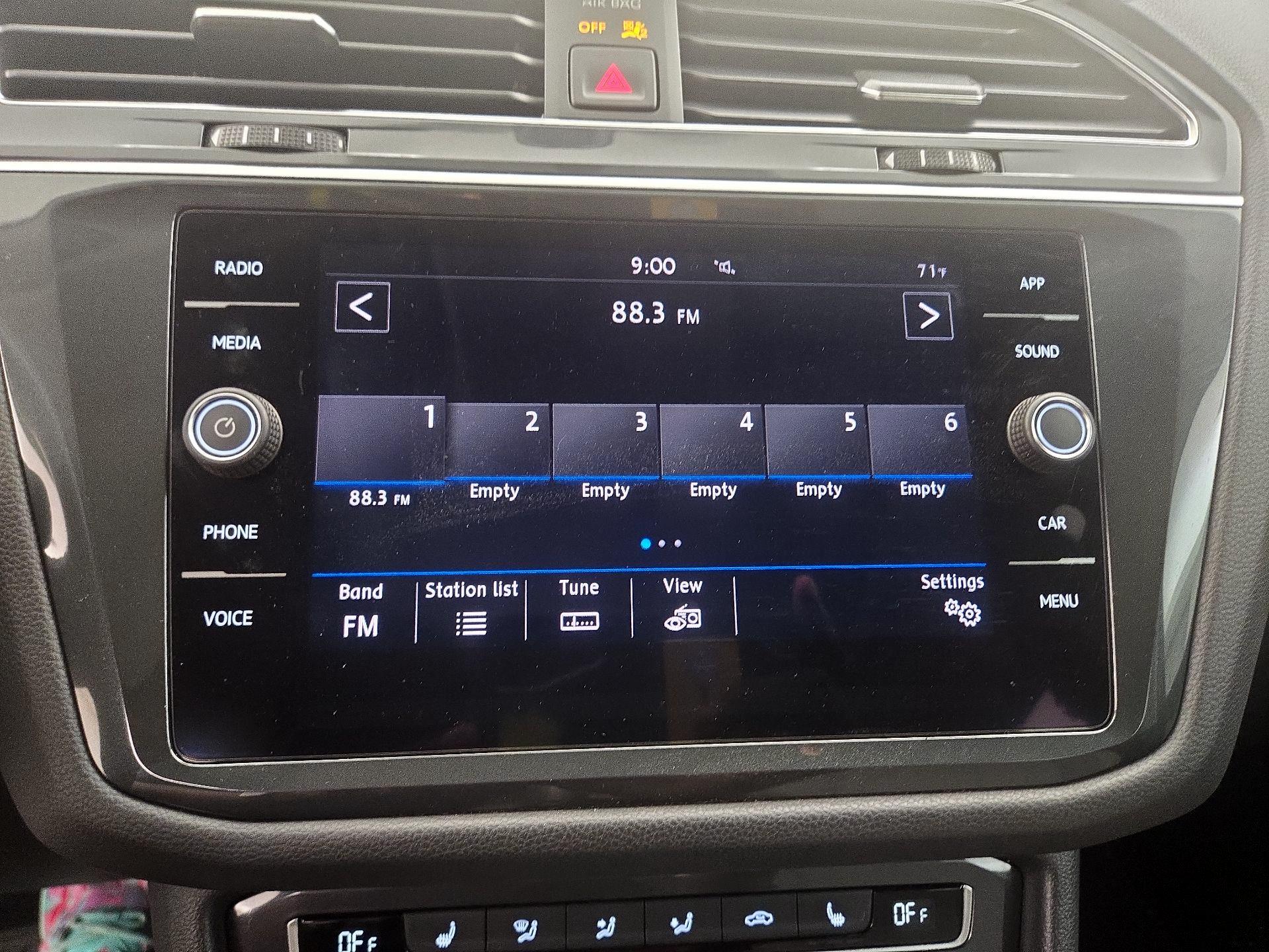 Thumbnail: 2019 Volkswagen Tiguan - 15