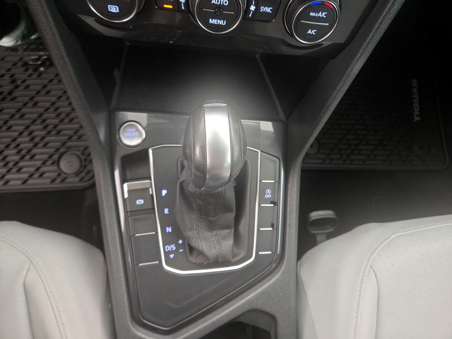 Thumbnail: 2019 Volkswagen Tiguan - 17