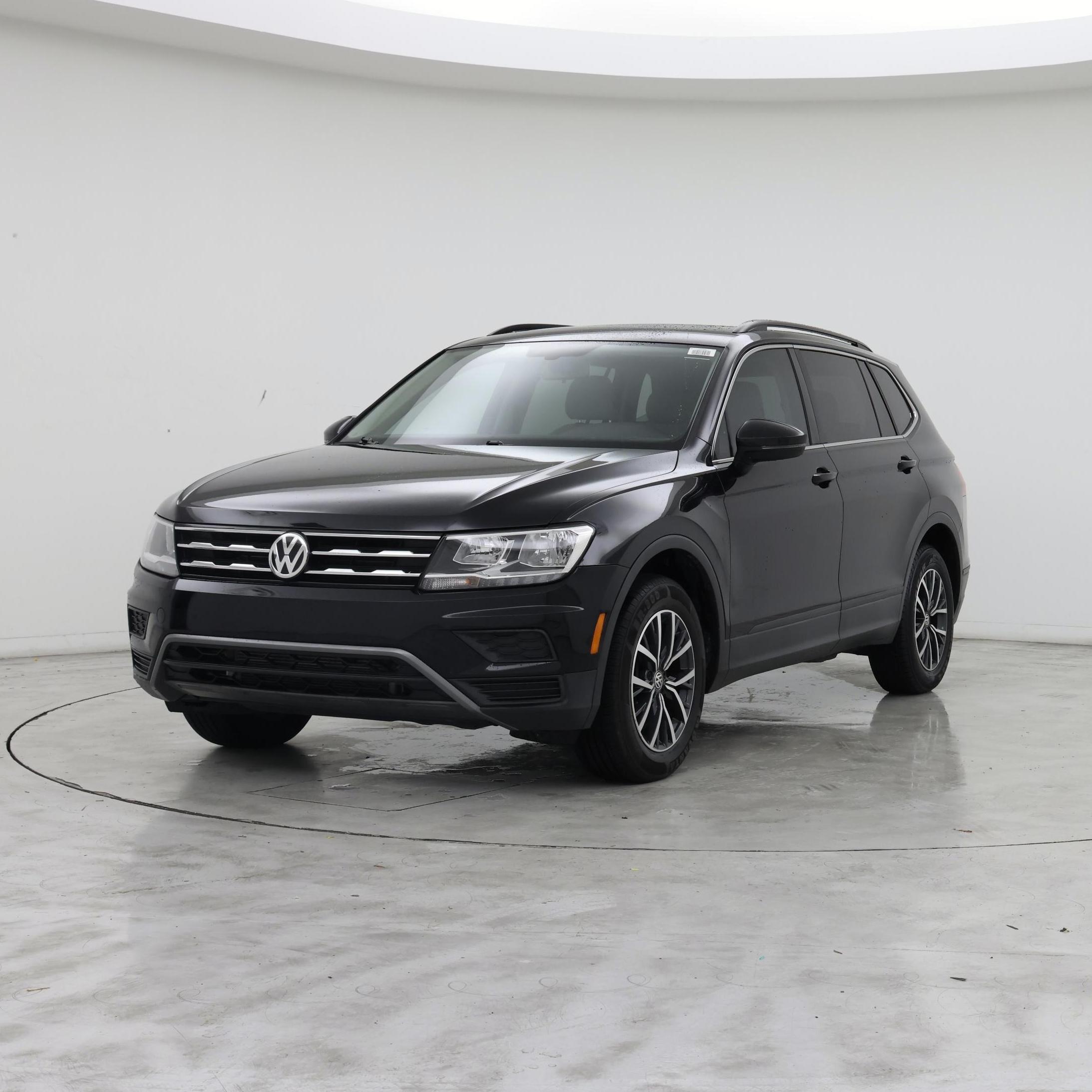 Thumbnail: 2019 Volkswagen Tiguan - 4