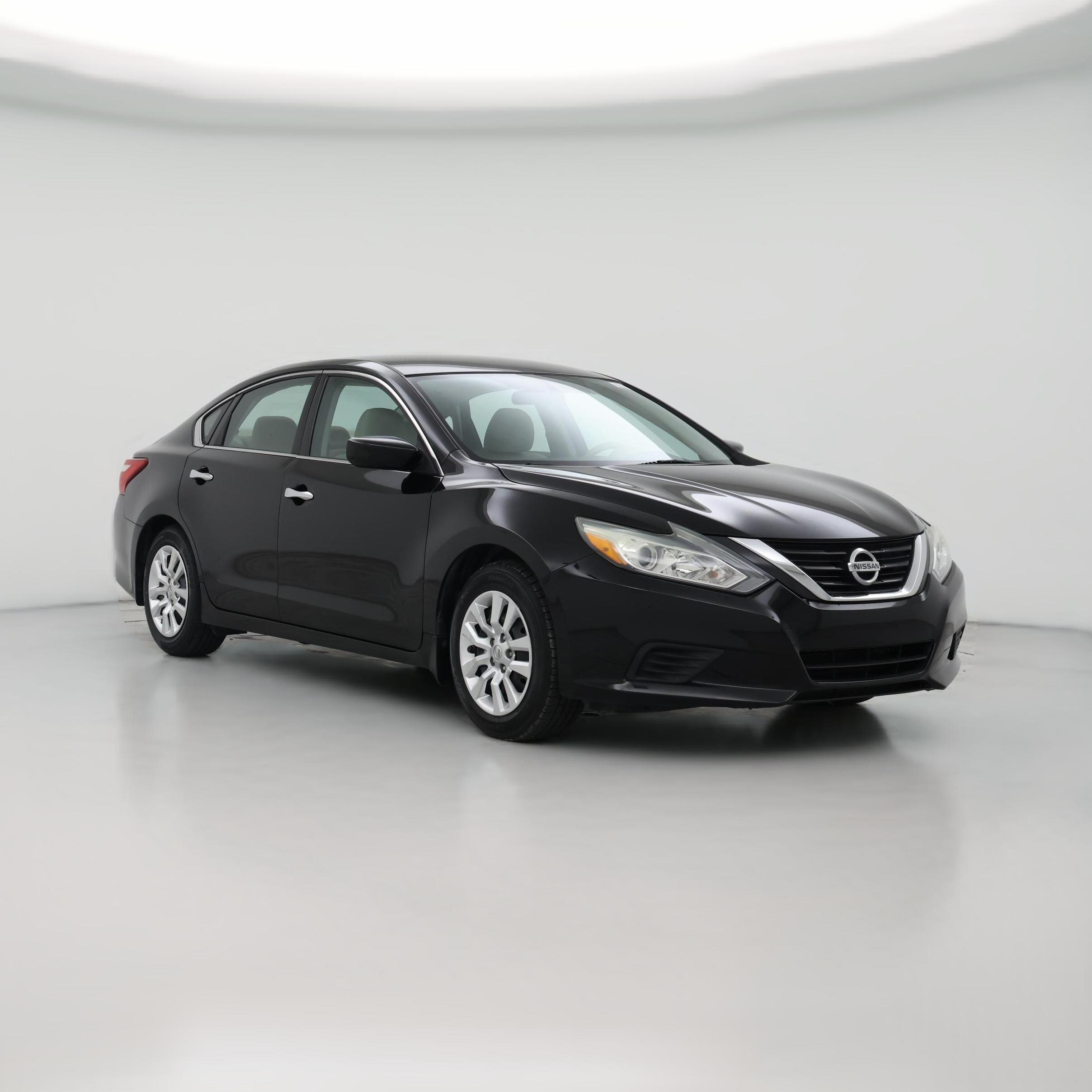 Thumbnail: 2017 Nissan Altima - 1