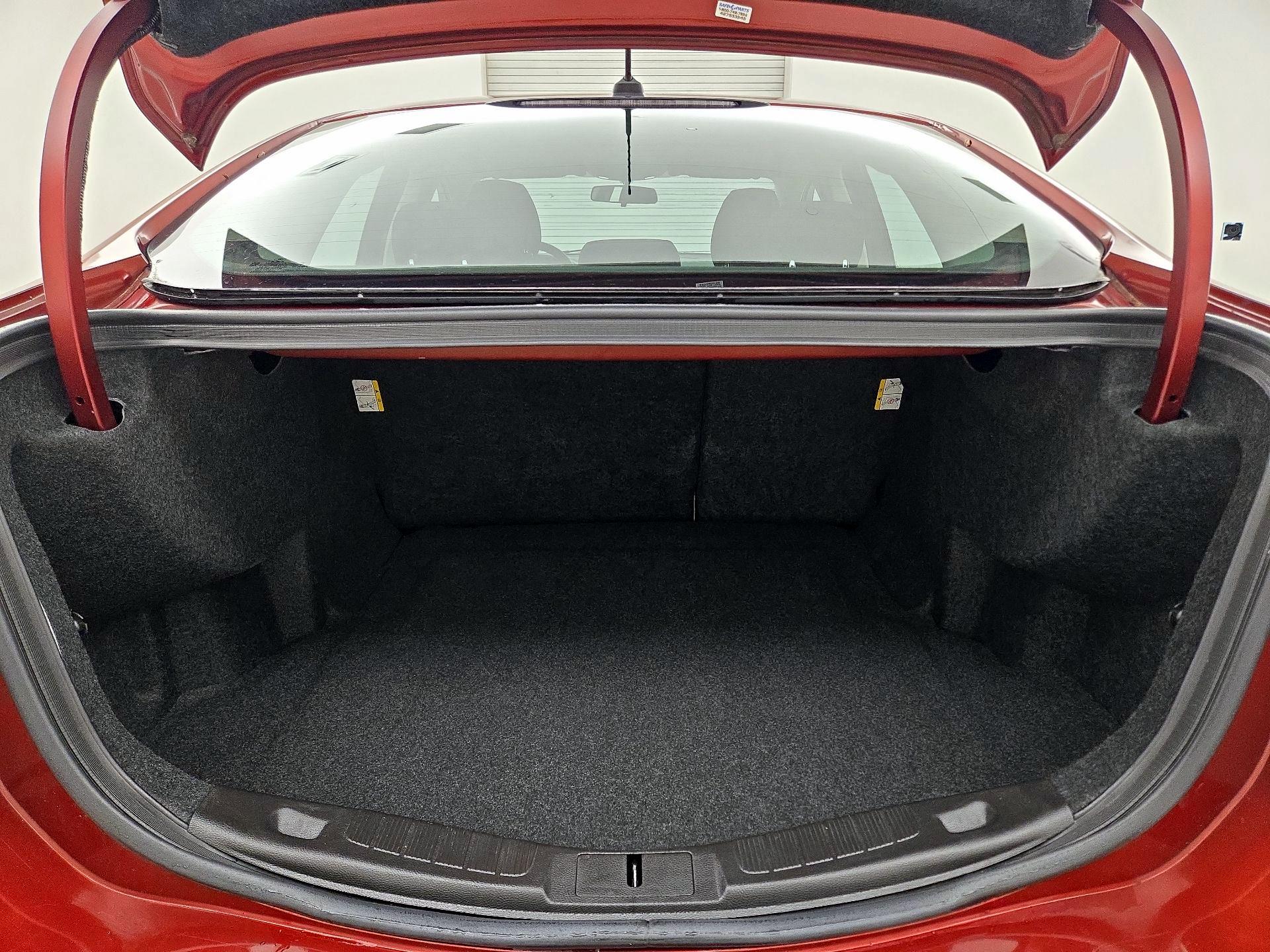 Thumbnail: 2014 Ford Fusion - 17