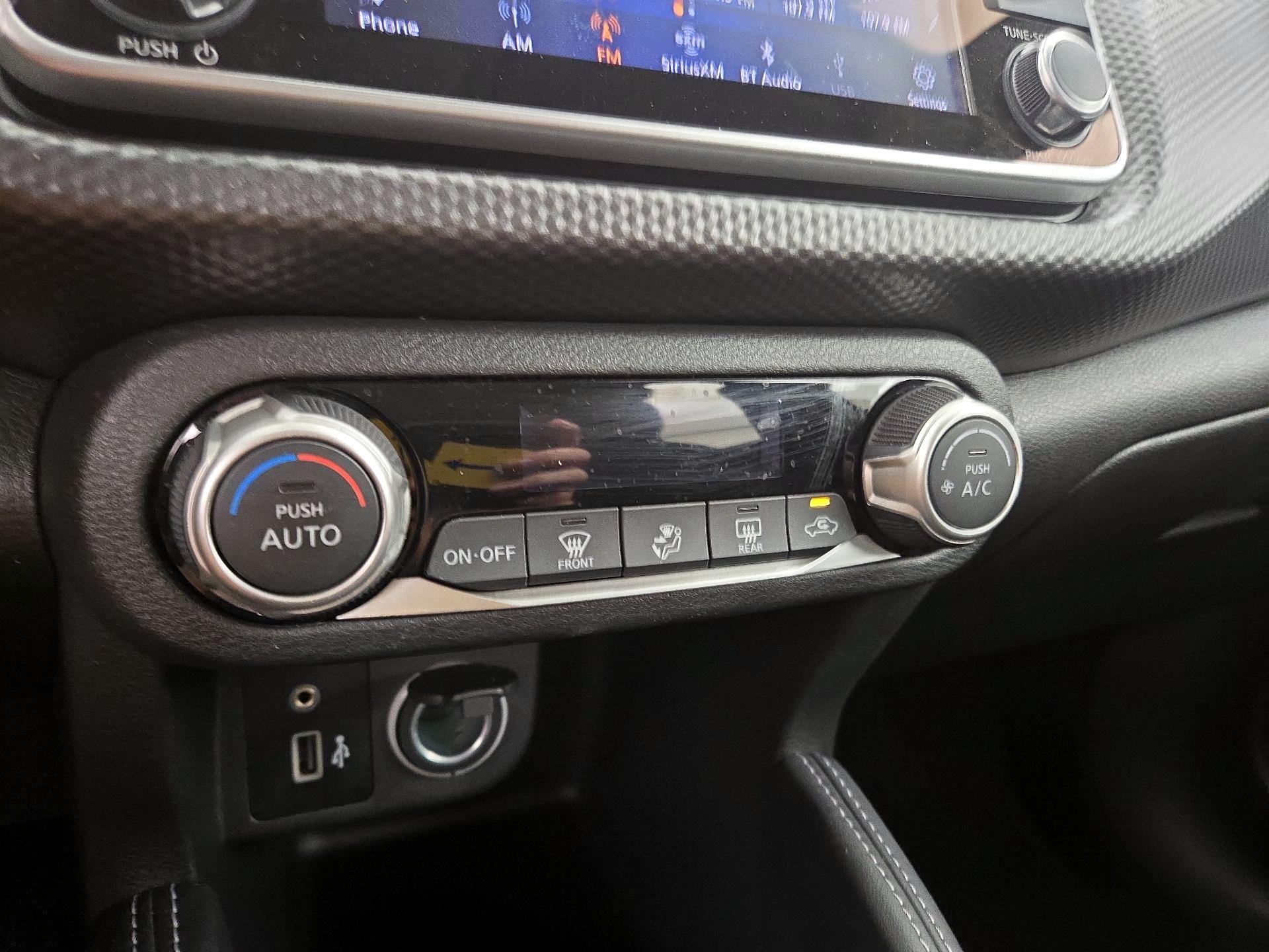 Thumbnail: 2020 Nissan Kicks - 16