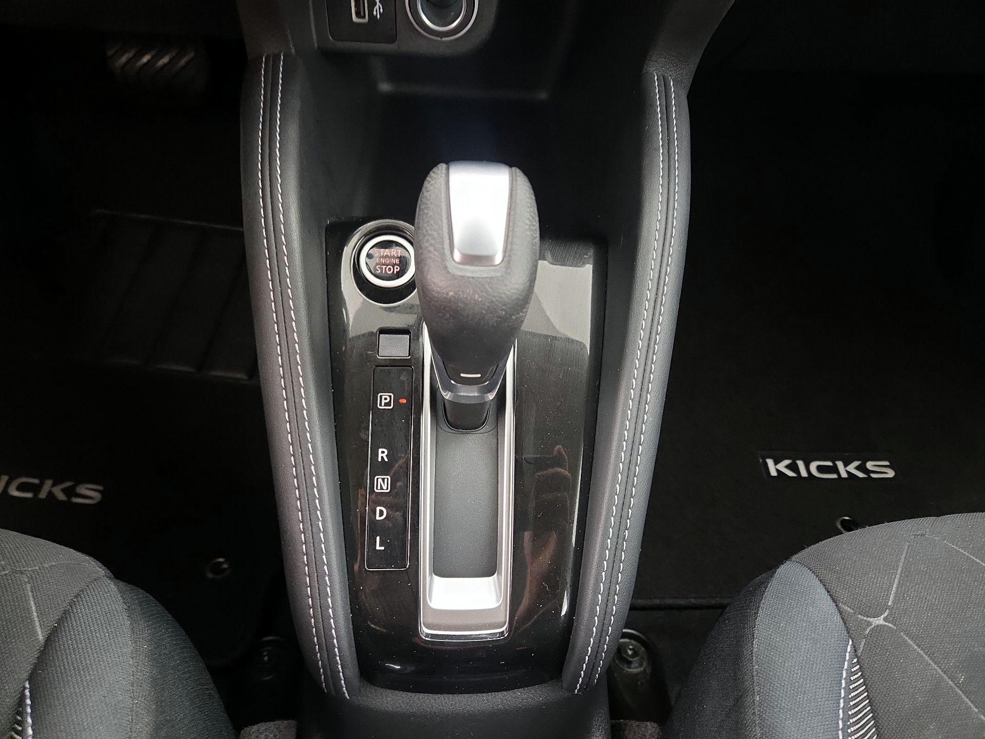 Thumbnail: 2020 Nissan Kicks - 17
