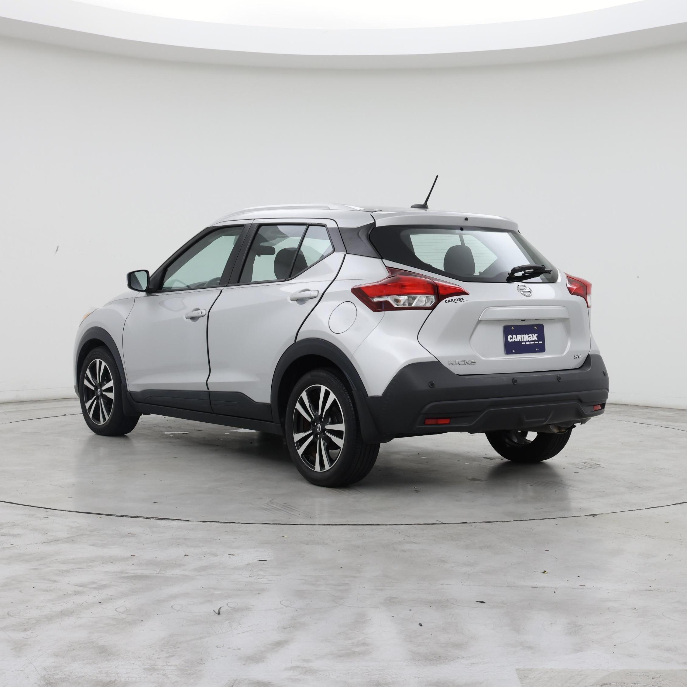 Thumbnail: 2020 Nissan Kicks - 2