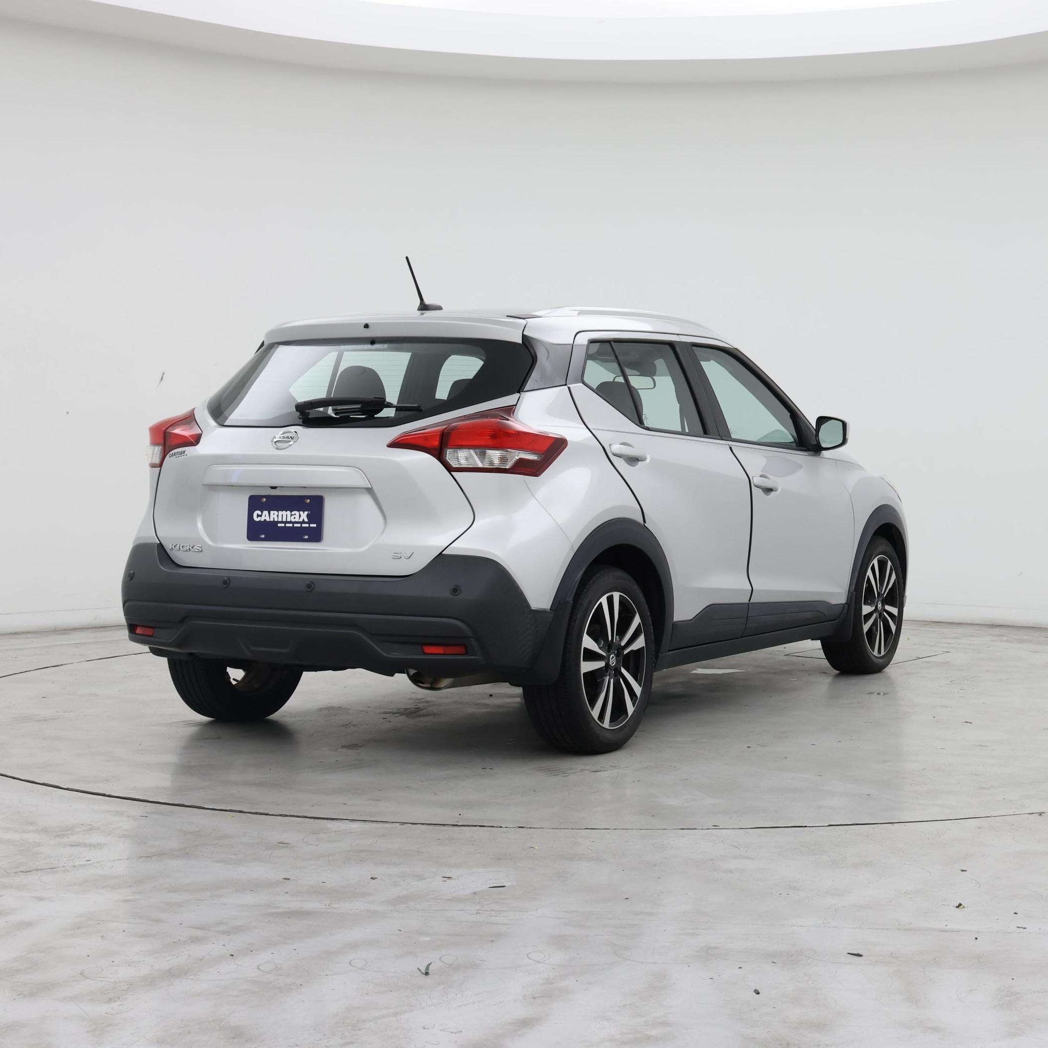 Thumbnail: 2020 Nissan Kicks - 8