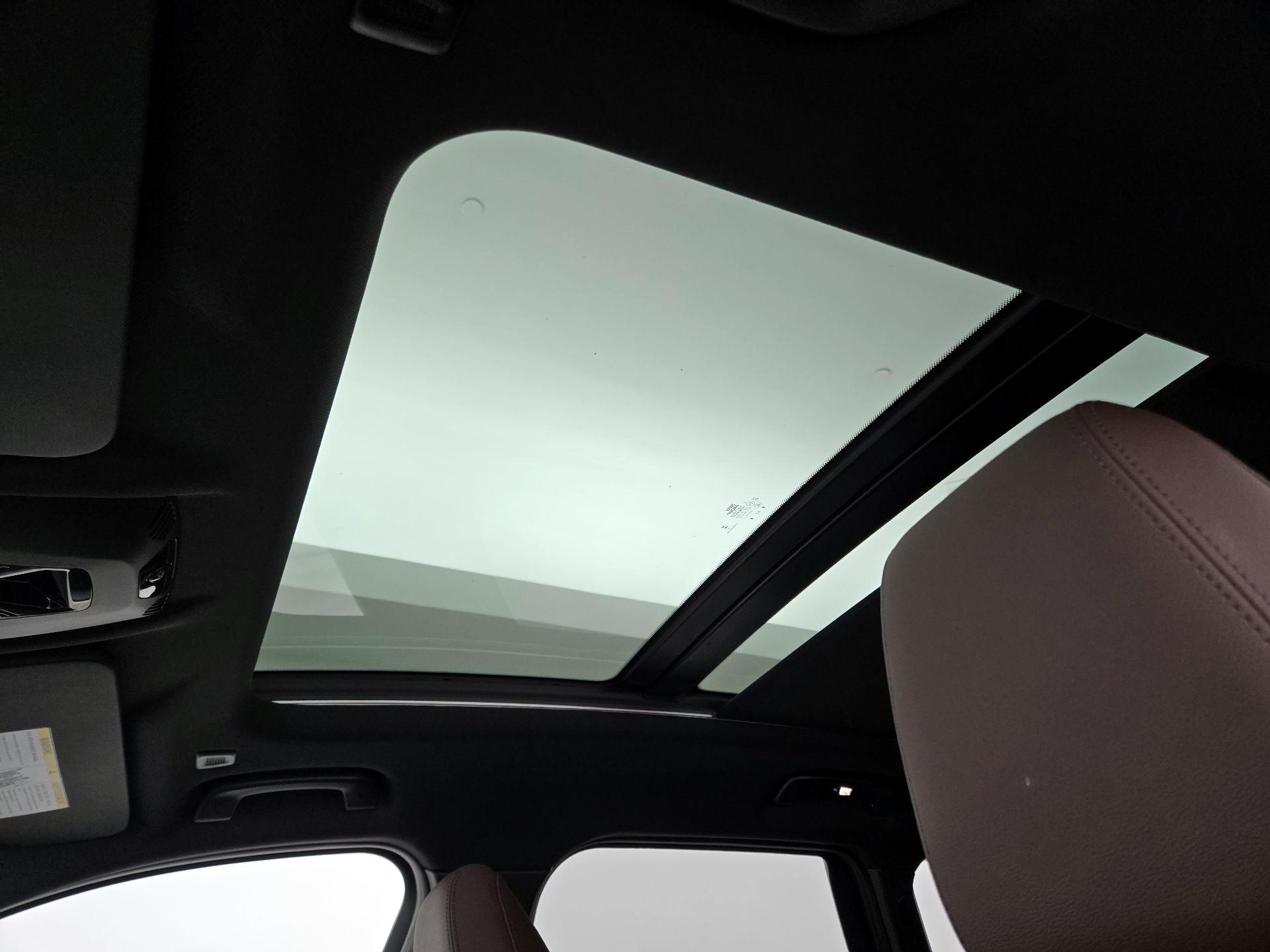 Thumbnail: 2023 BMW X1 - 20