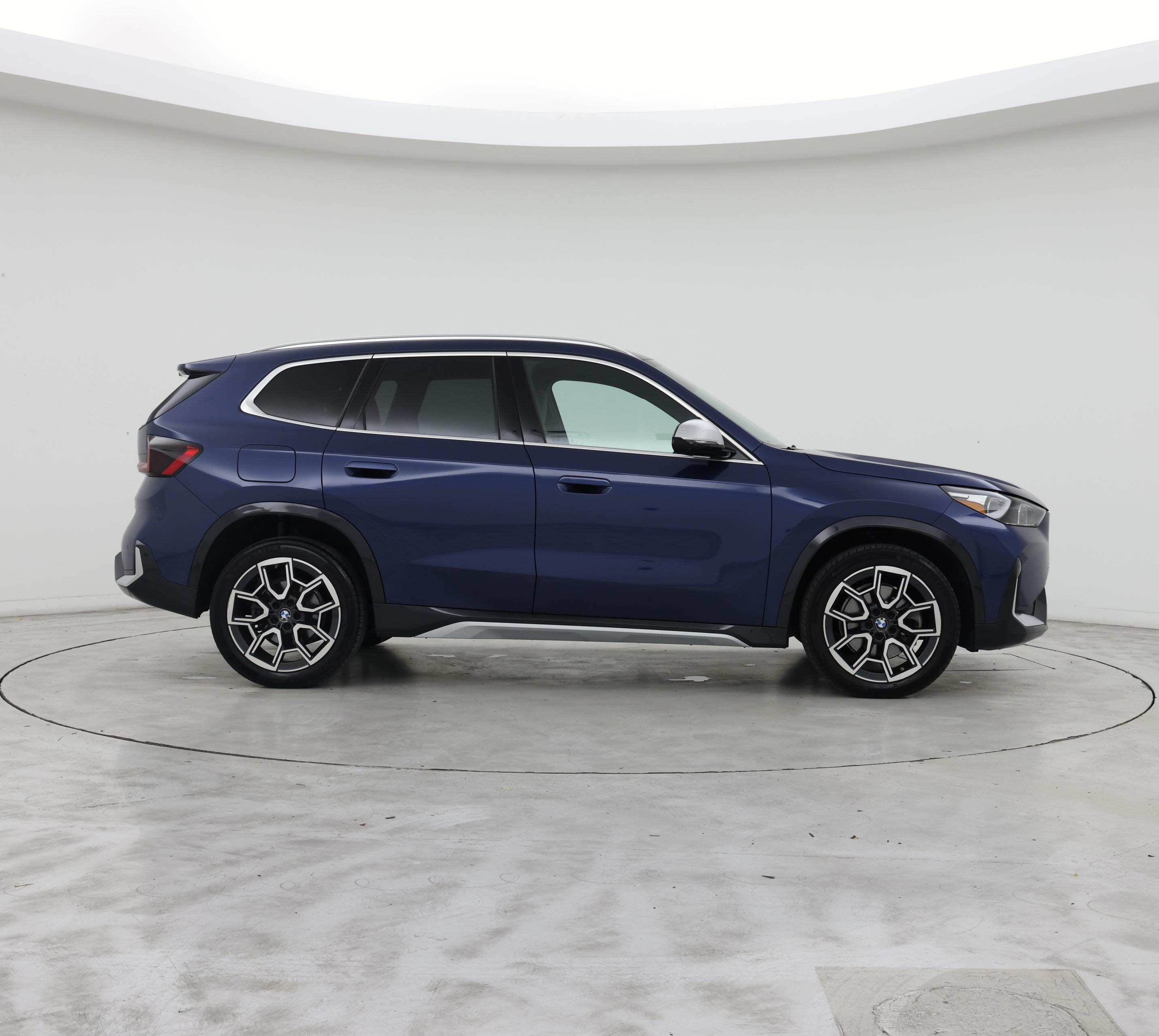 Thumbnail: 2023 BMW X1 - 7
